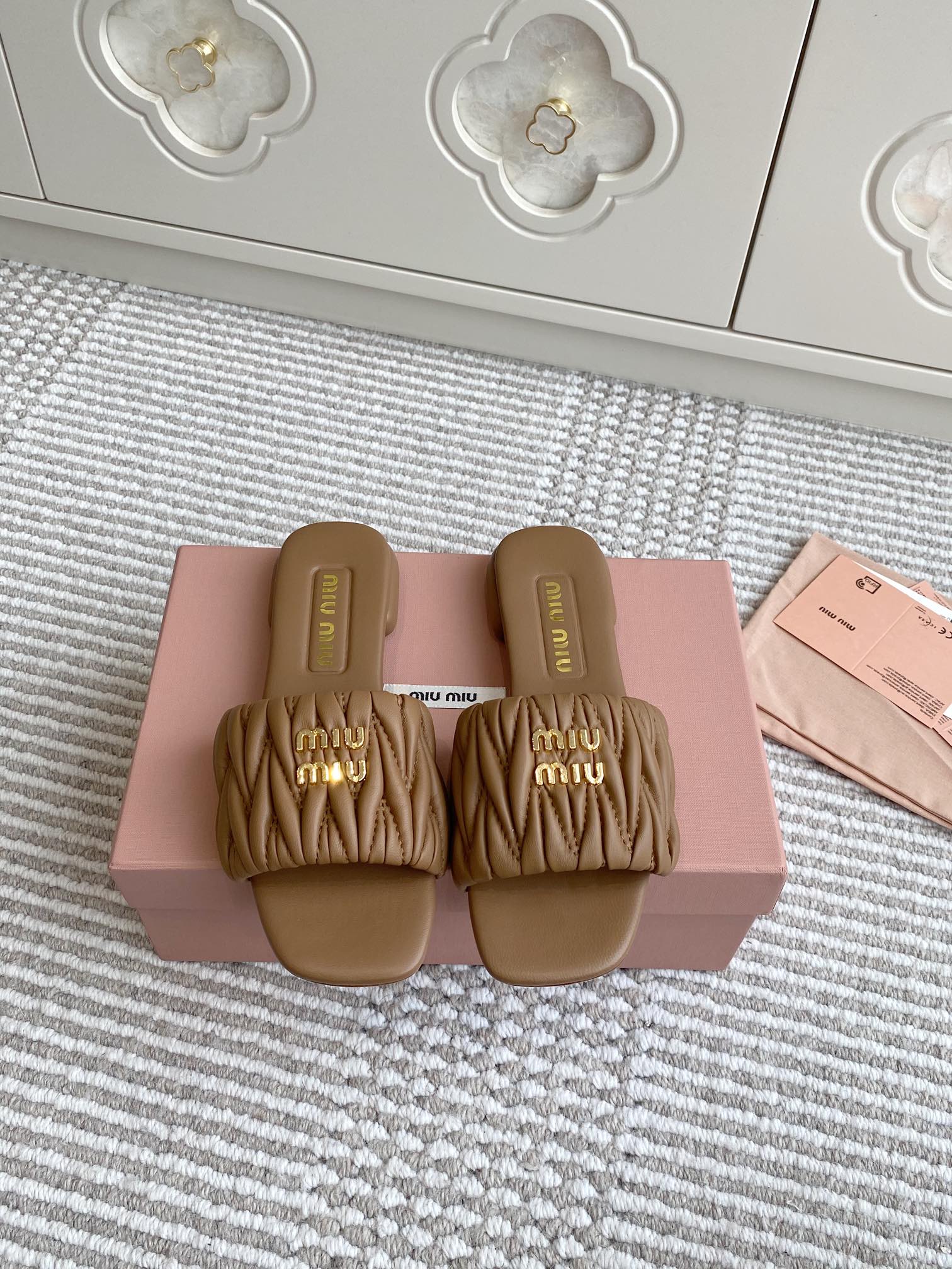 MiuMiu 미우미우 샌들 슬리퍼 신발