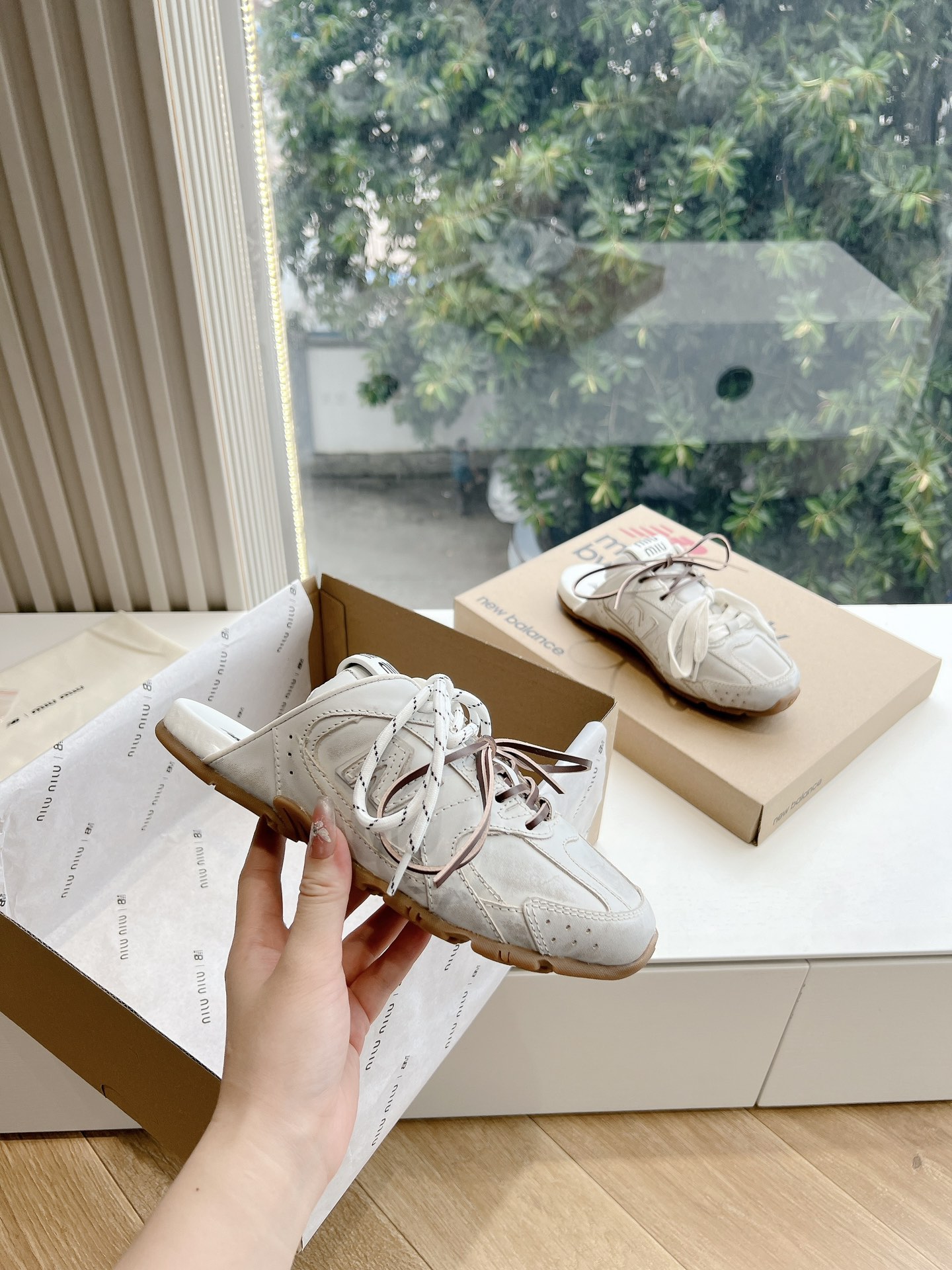 MiuMiu 미우미우 레이스업 로퍼 뮬 신발