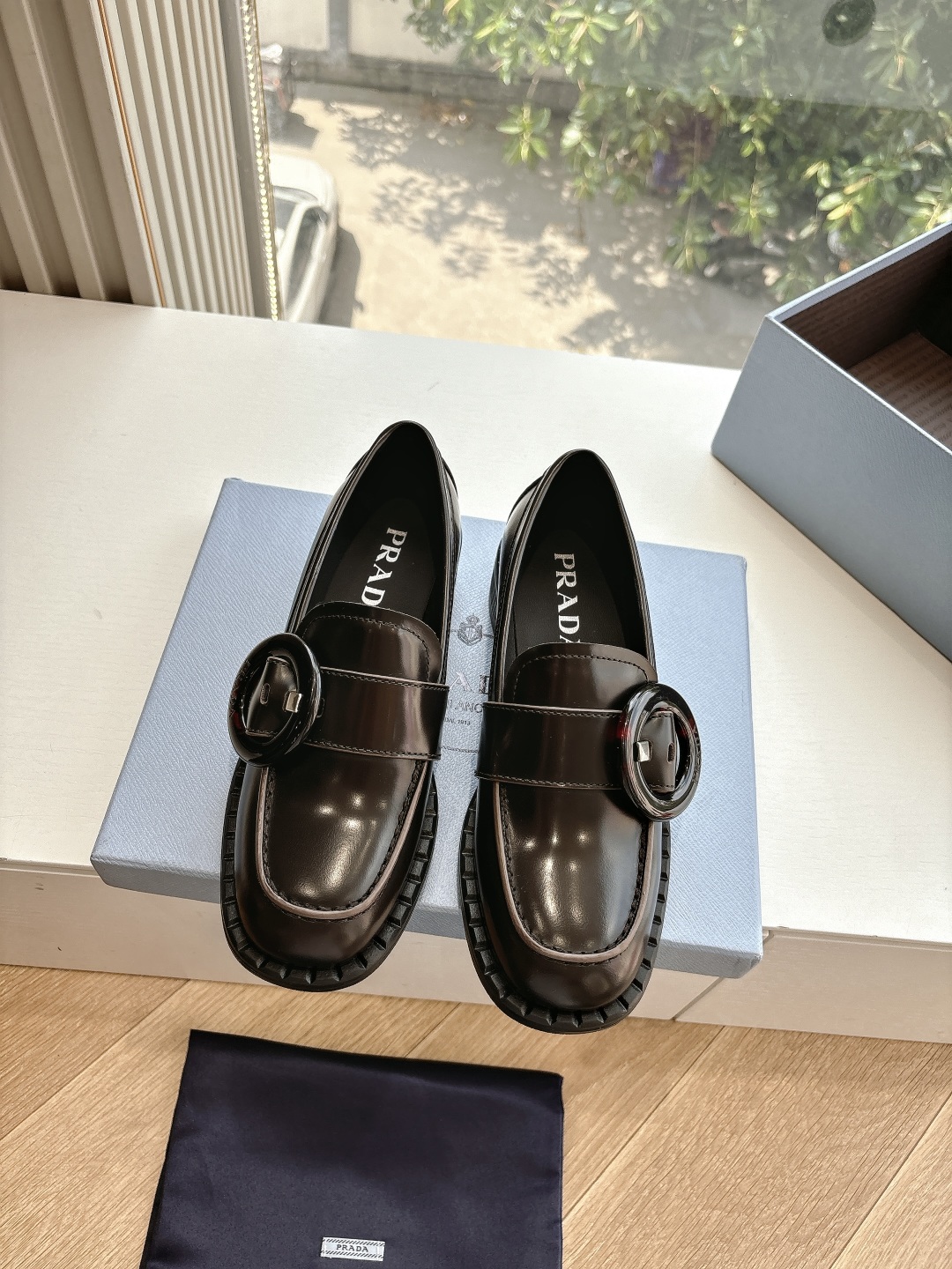 PRADA 프라다 로퍼 플랫 슈즈 구두 신발