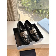 PRADA 프라다 로퍼 플랫 슈즈 구두 신발