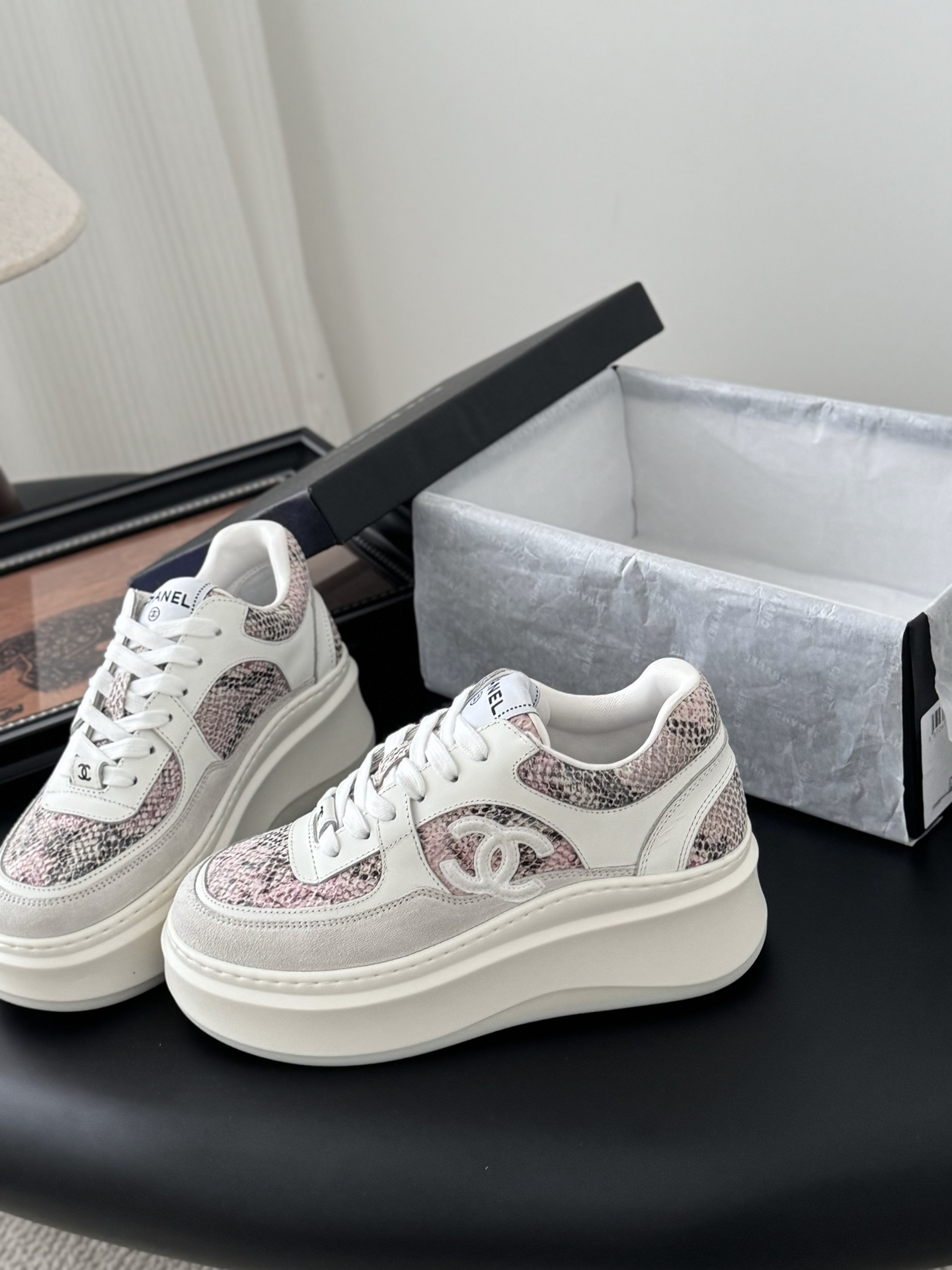 Chanel 25C 샤넬 스니커즈 신발