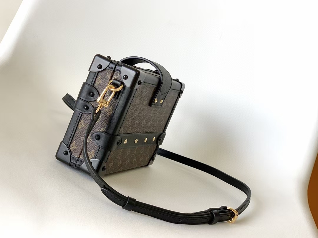 LV 루이비통 트렁크백 가방