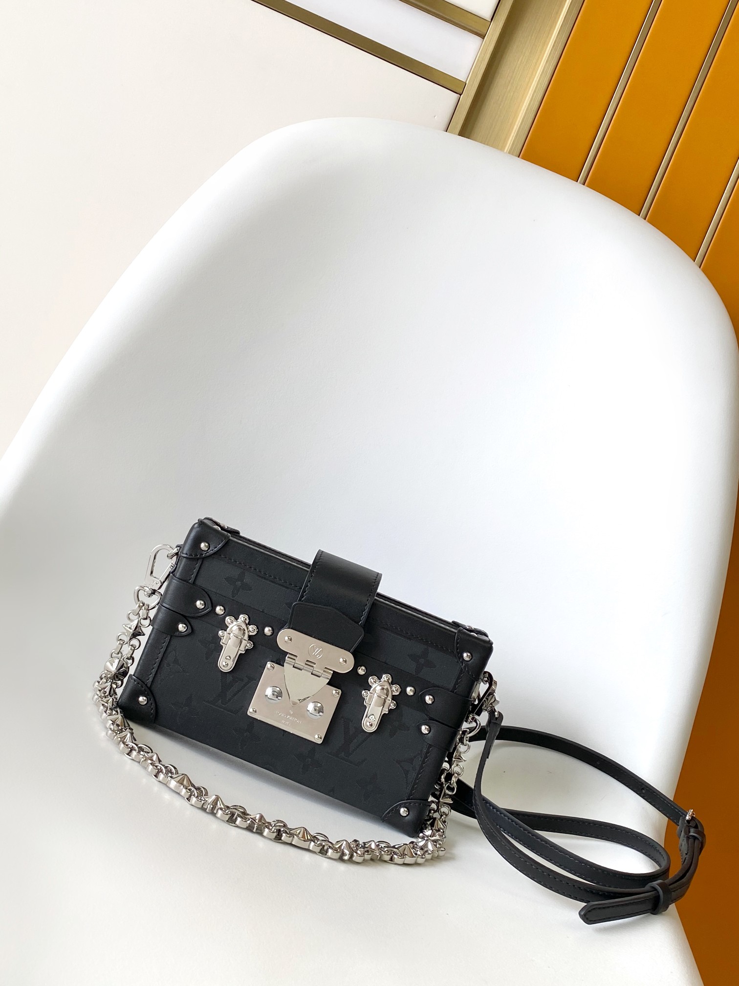 LV 루이비통 트렁크백 가방