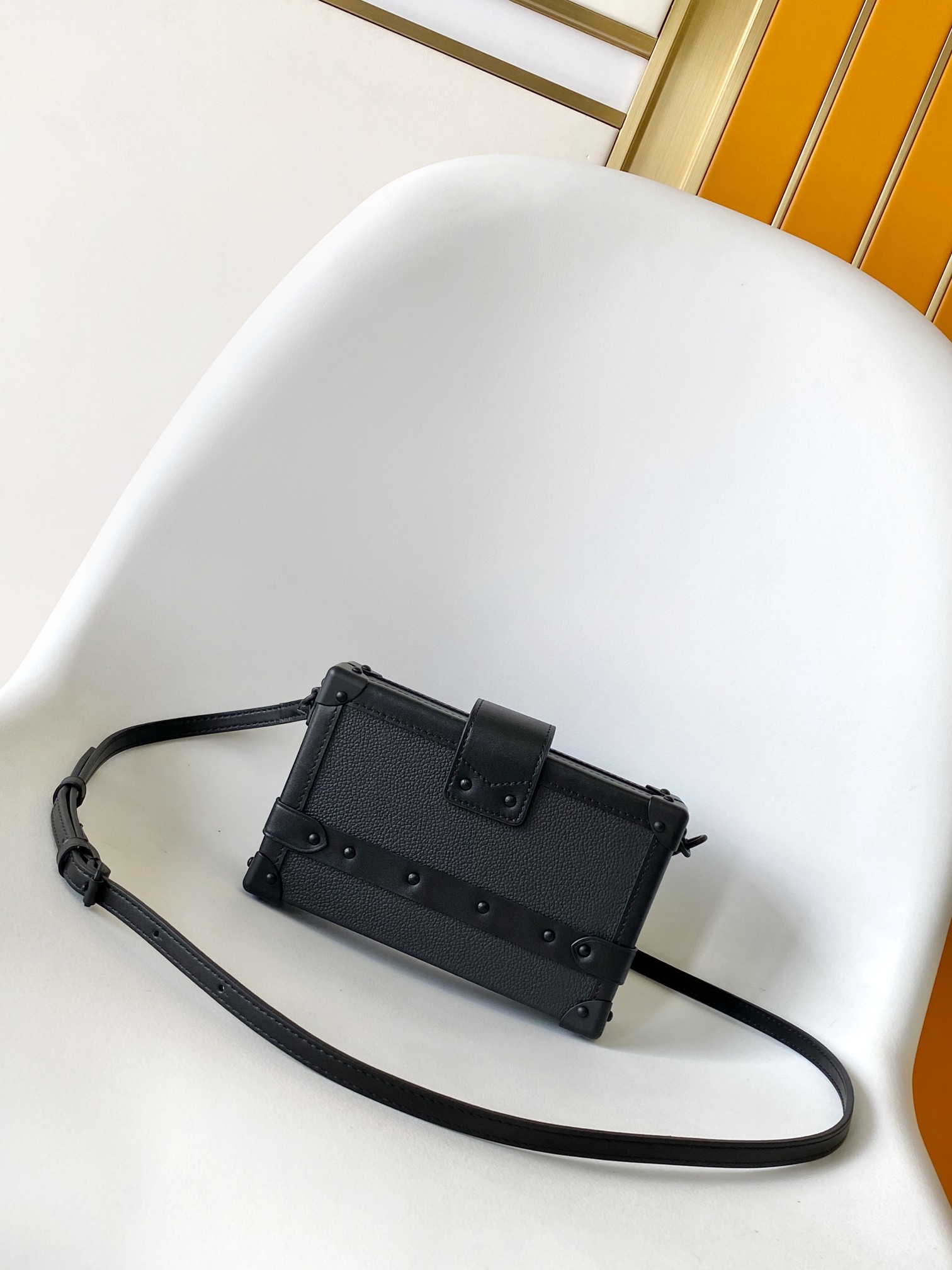 LV 루이비통 트렁크백 가방