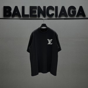 LV 루이비통 반팔 티셔츠 의류