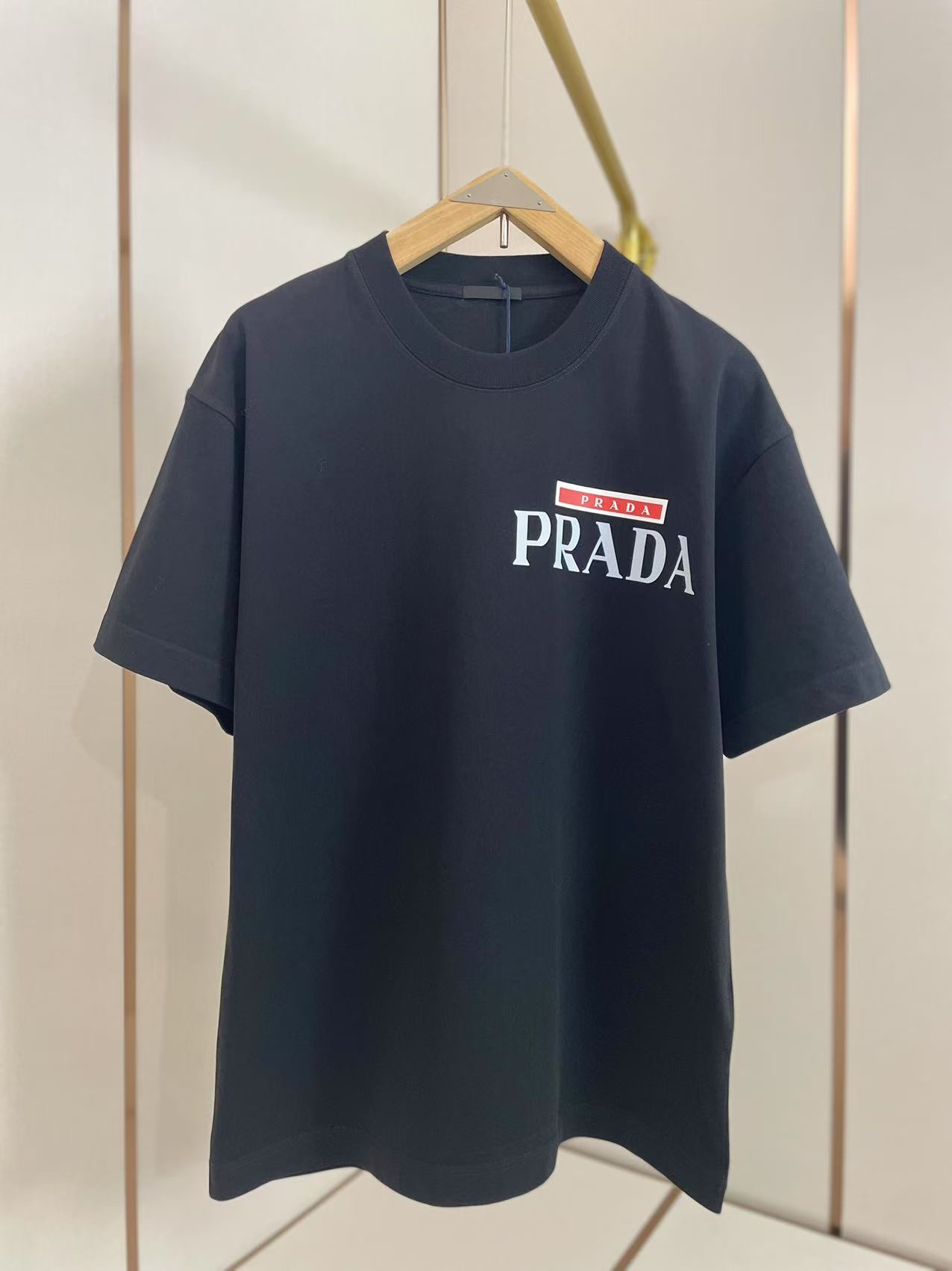 PRADA 프라다 반팔 티셔츠 의류