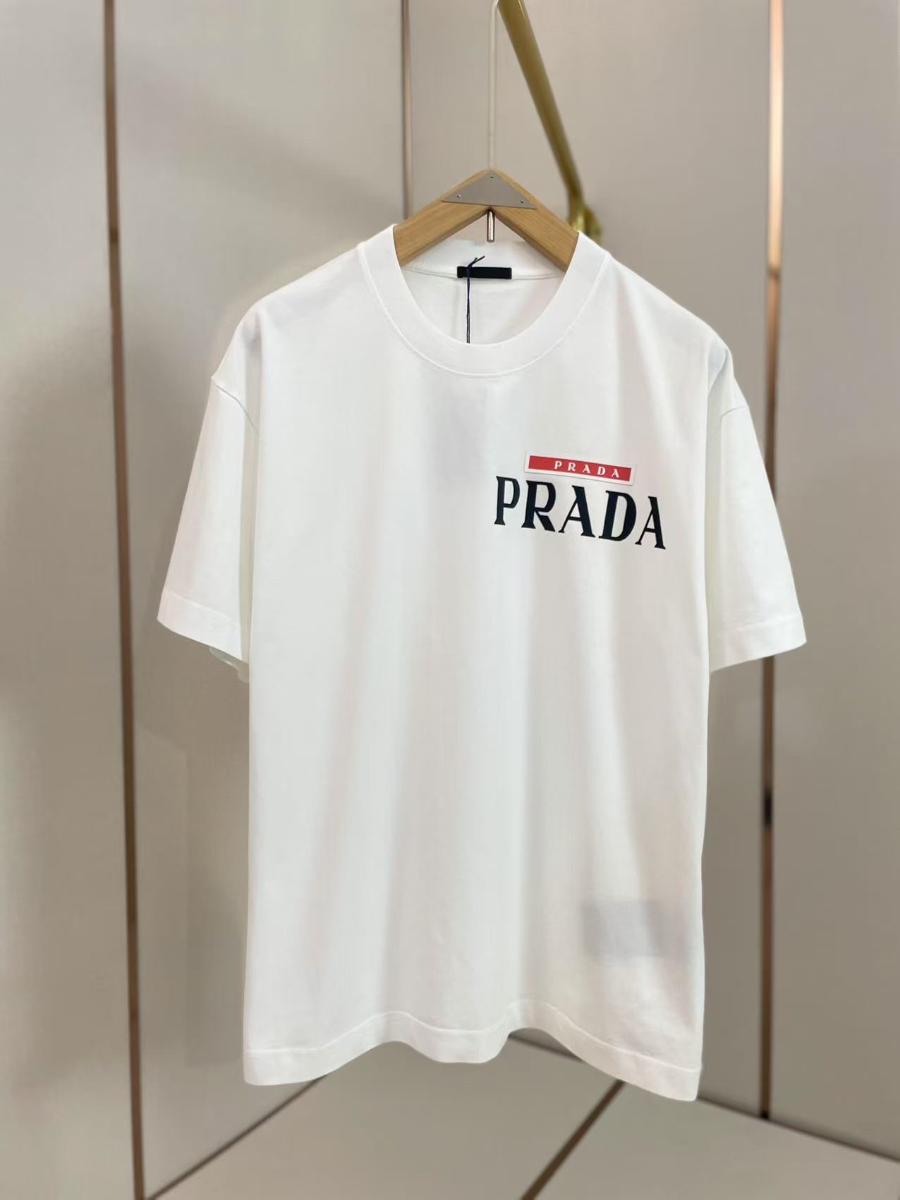 PRADA 프라다 반팔 티셔츠 의류