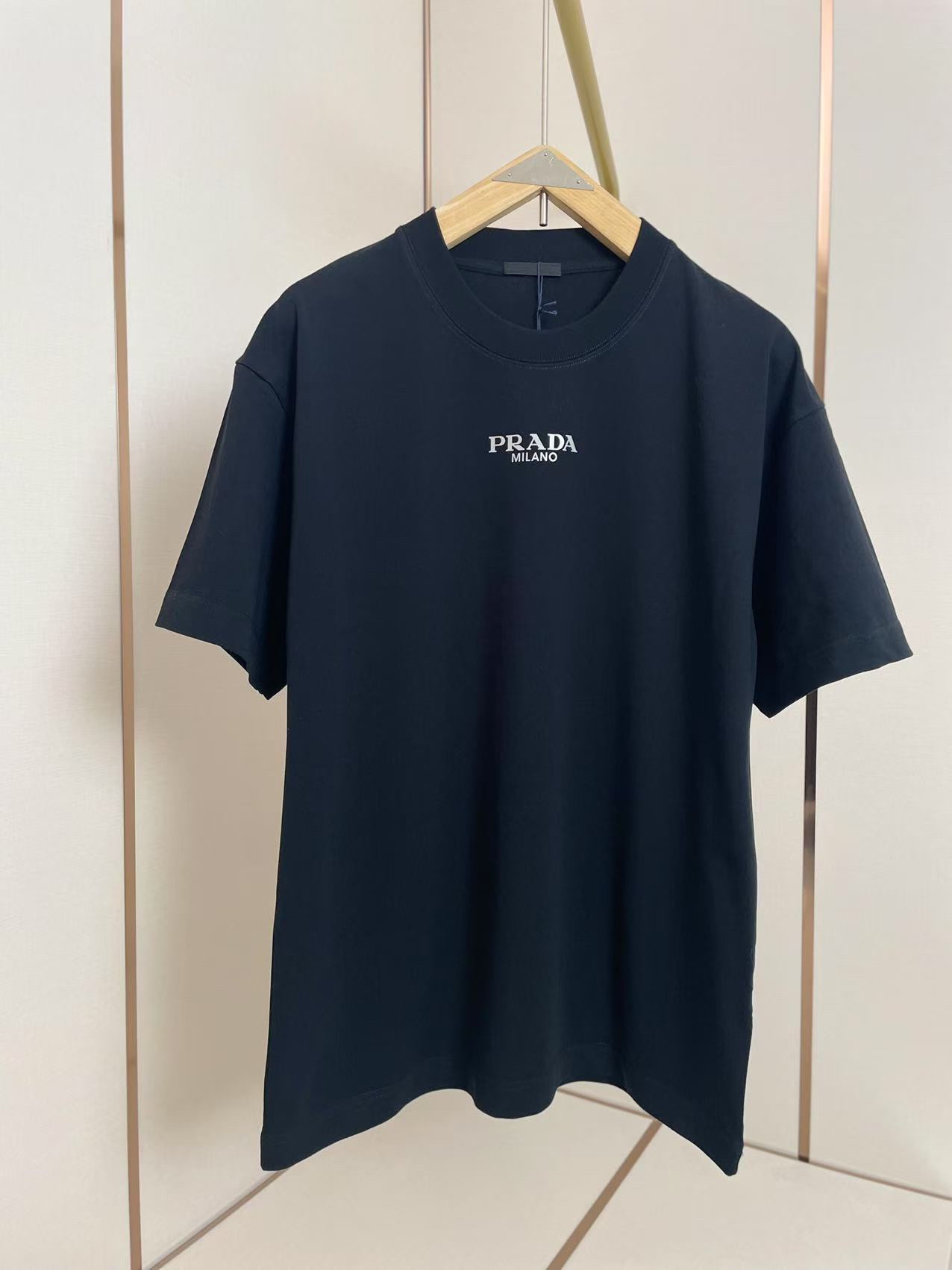 PRADA 프라다 반팔 티셔츠 의류