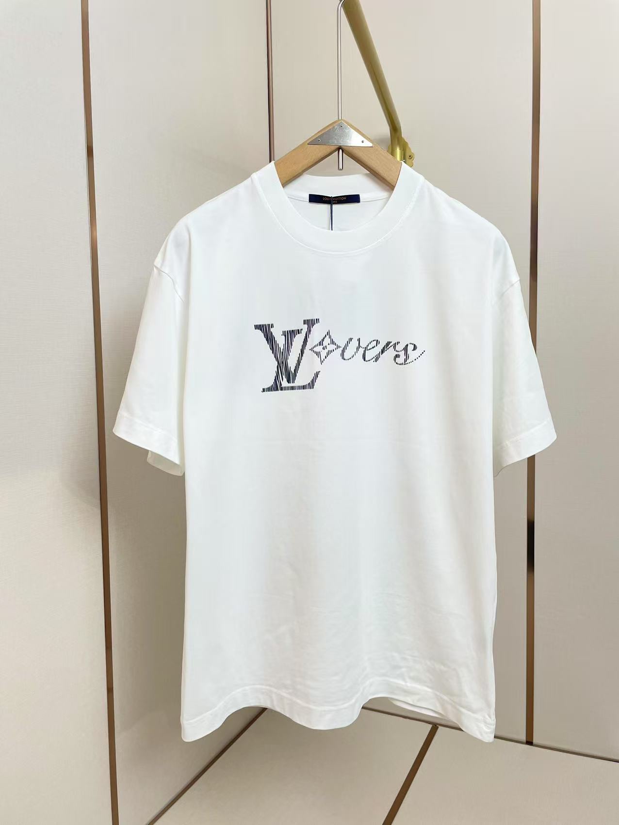 LV 루이비통 반팔 티셔츠 의류