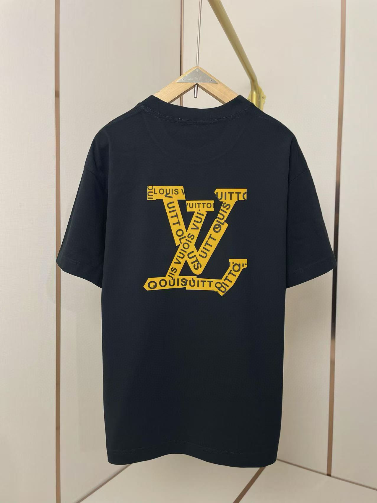 LV 루이비통 반팔 티셔츠 의류