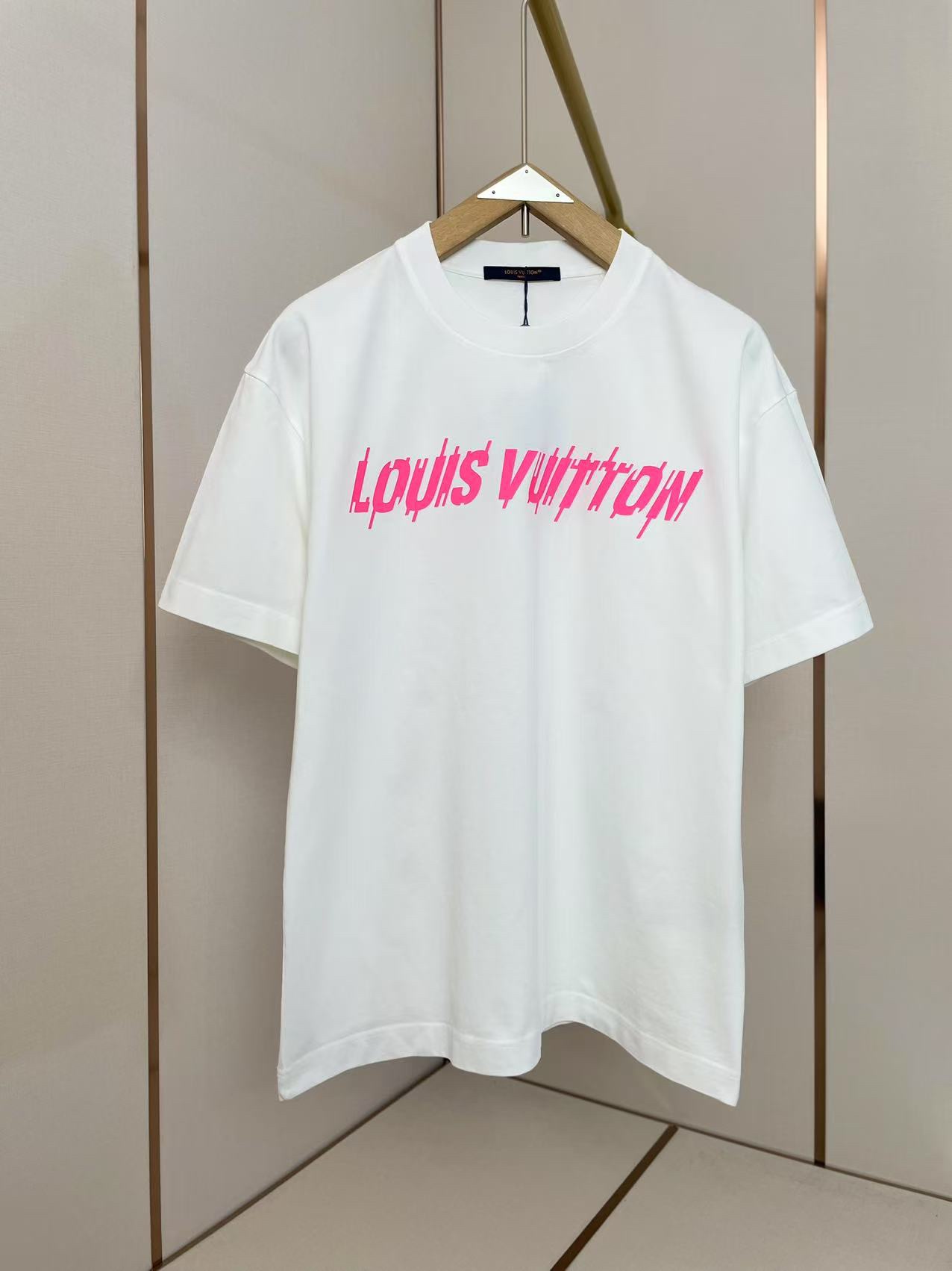 LV 루이비통 반팔 티셔츠 의류