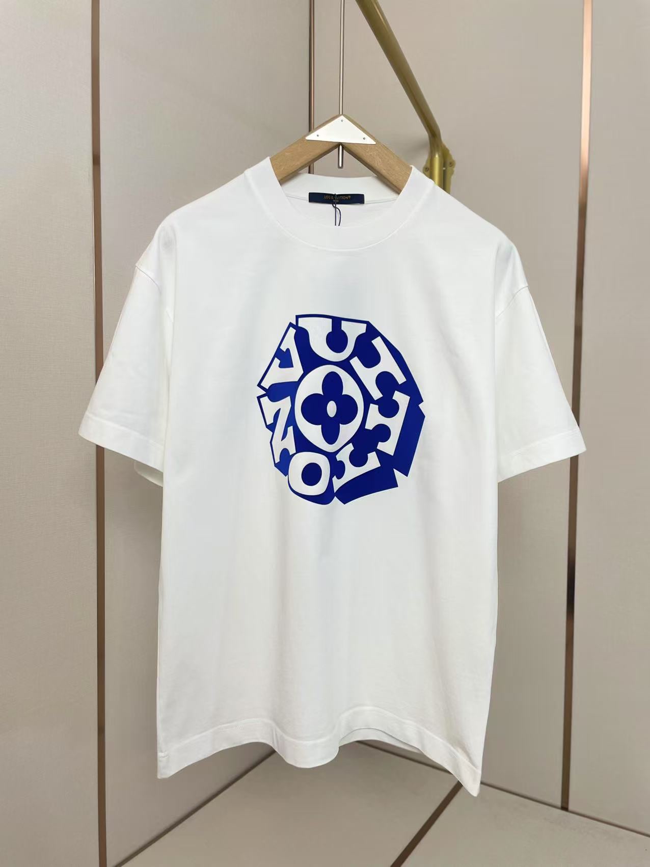 LV 루이비통 반팔 티셔츠 의류