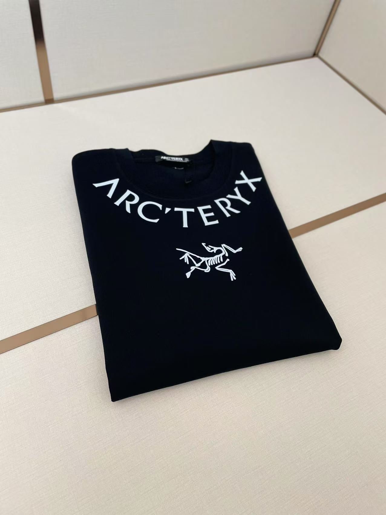 ARC'TERYX 아크테릭스 반팔 티셔츠 의류