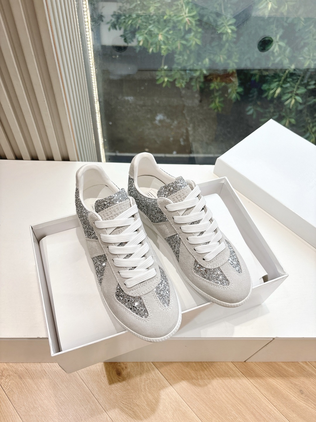 maison margiela mm6 메종 마르지엘라 스니커즈 신발