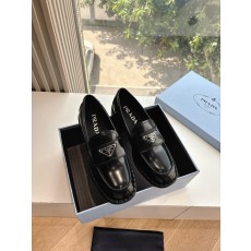 Prada 프라다 로퍼 구두 슈즈 신발