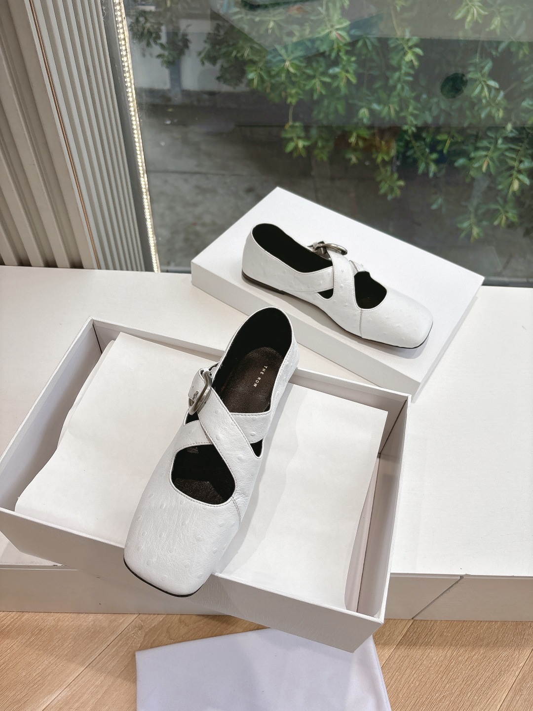 The Row 더 로우 가죽 플랫 로퍼 신발