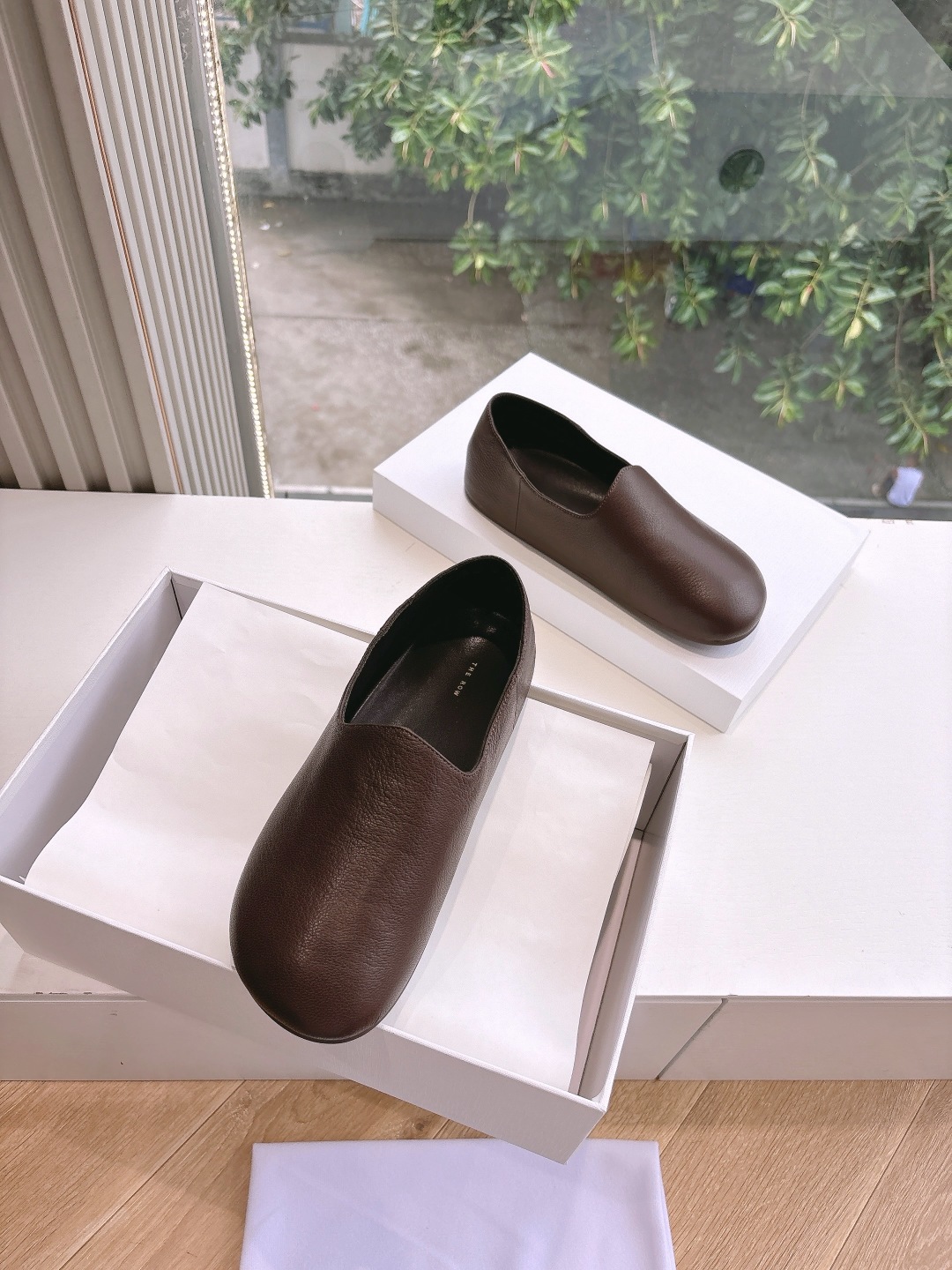 The Row 더 로우 소가죽 플레인 로퍼 신발