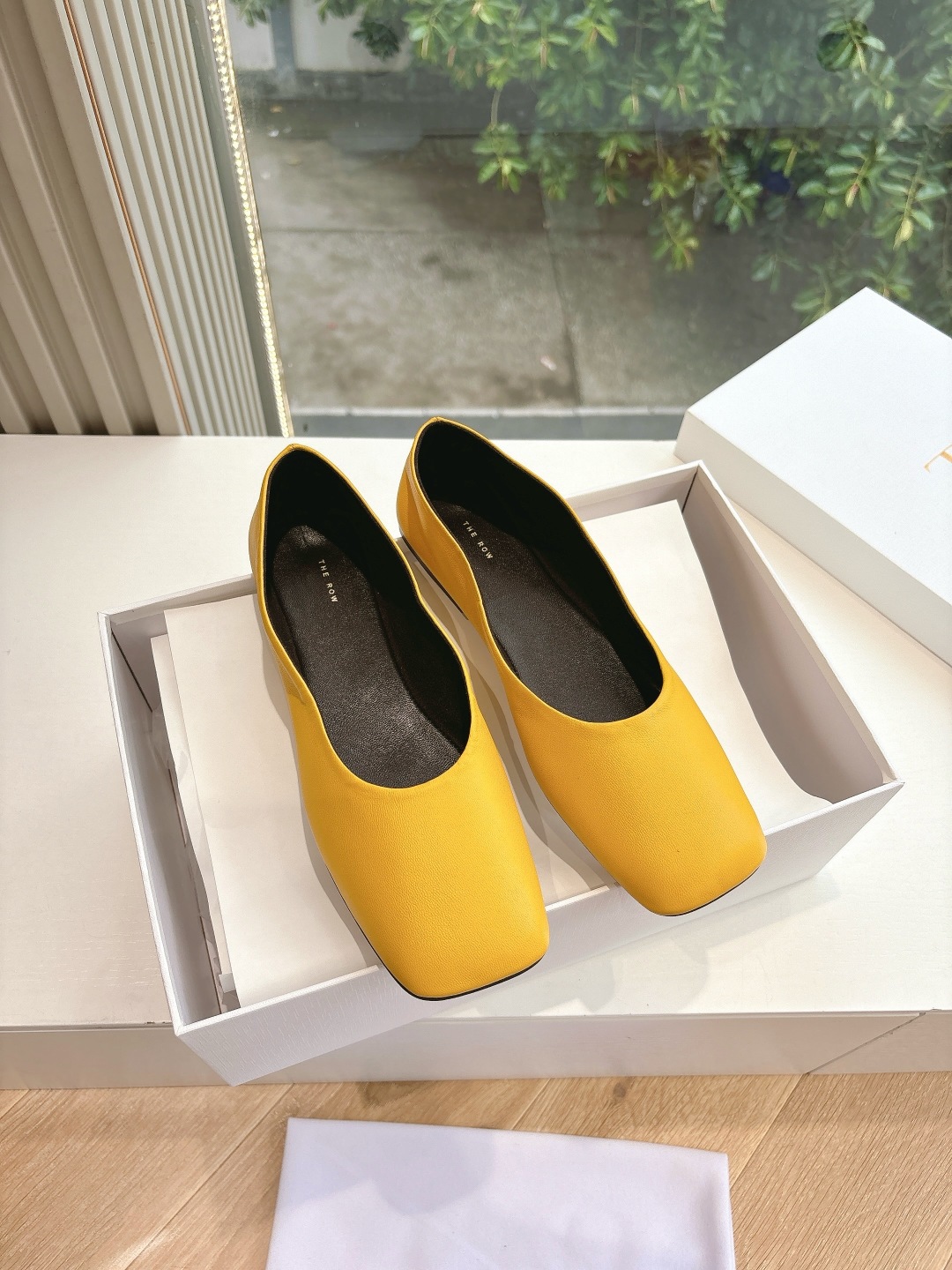 The Row 더 로우 소가죽 플랫 로퍼 신발