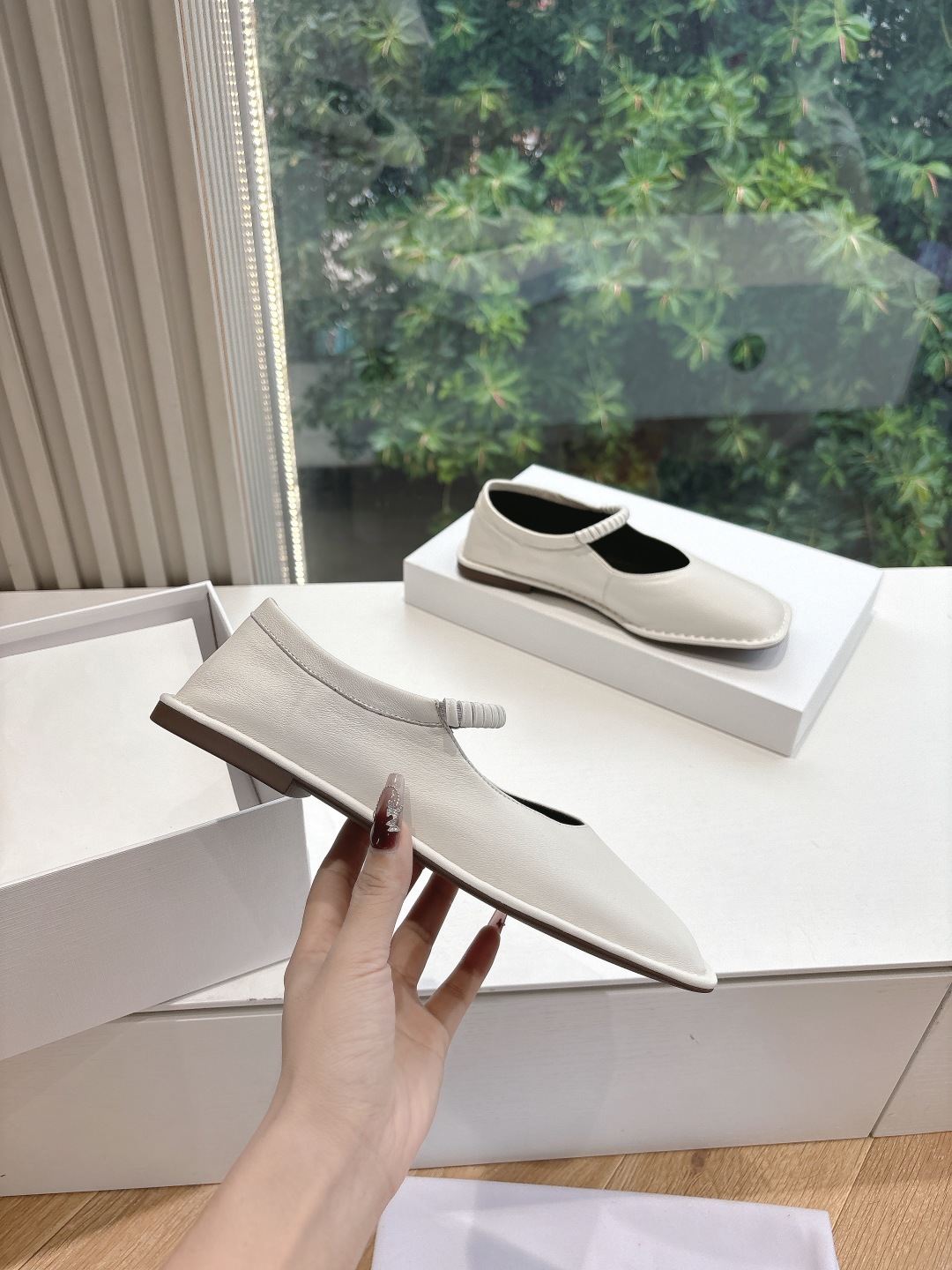 The Row 더 로우 소가죽 플랫 로퍼 신발