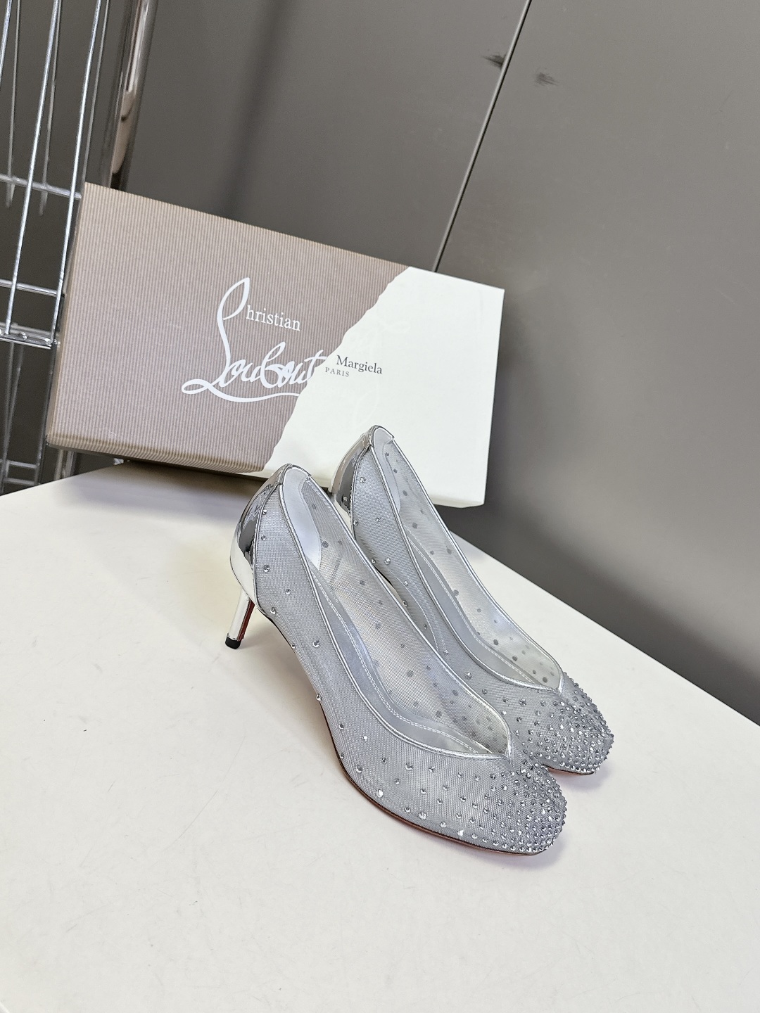 크리스찬 루부탱 X 메종 마르지엘라 힐 구두 신발