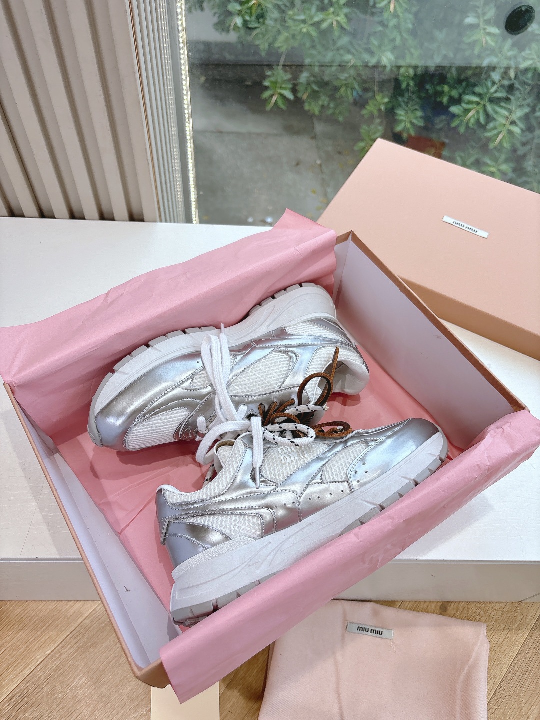 MiuMiu 미우미우 스니커즈 신발