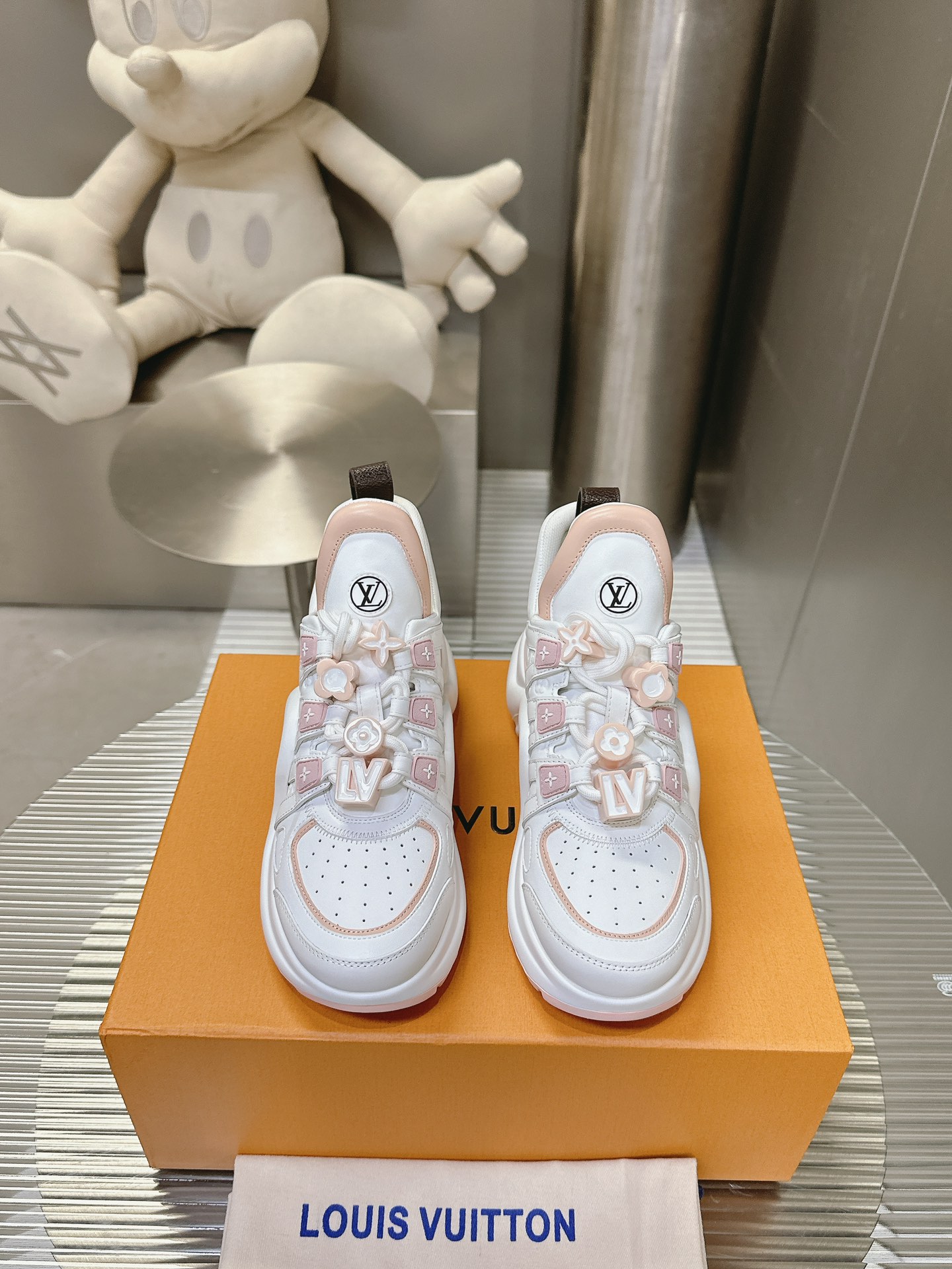 Louis Vuitton LV 루이비통 스니커즈 신발