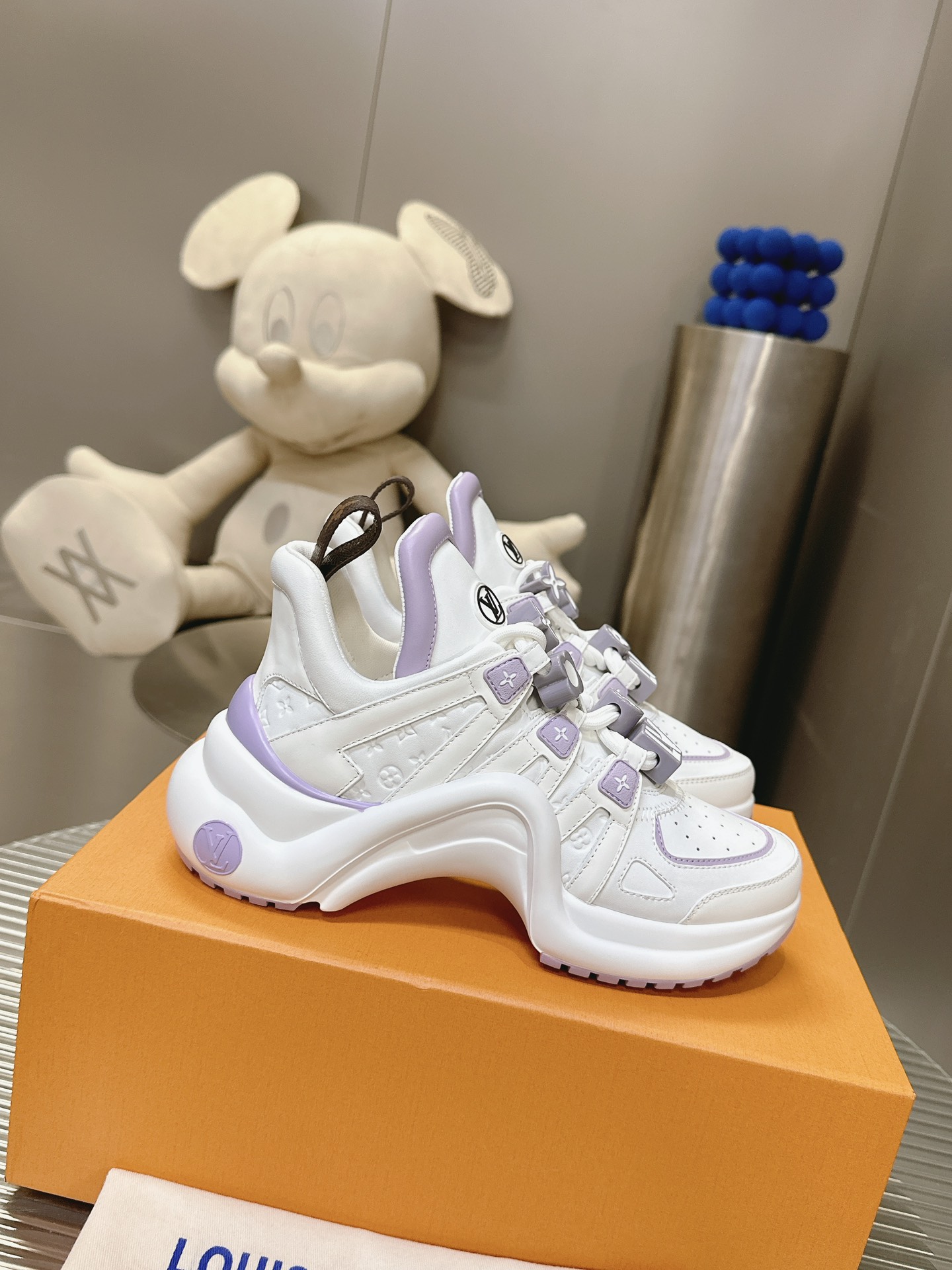 Louis Vuitton LV 루이비통 스니커즈 신발