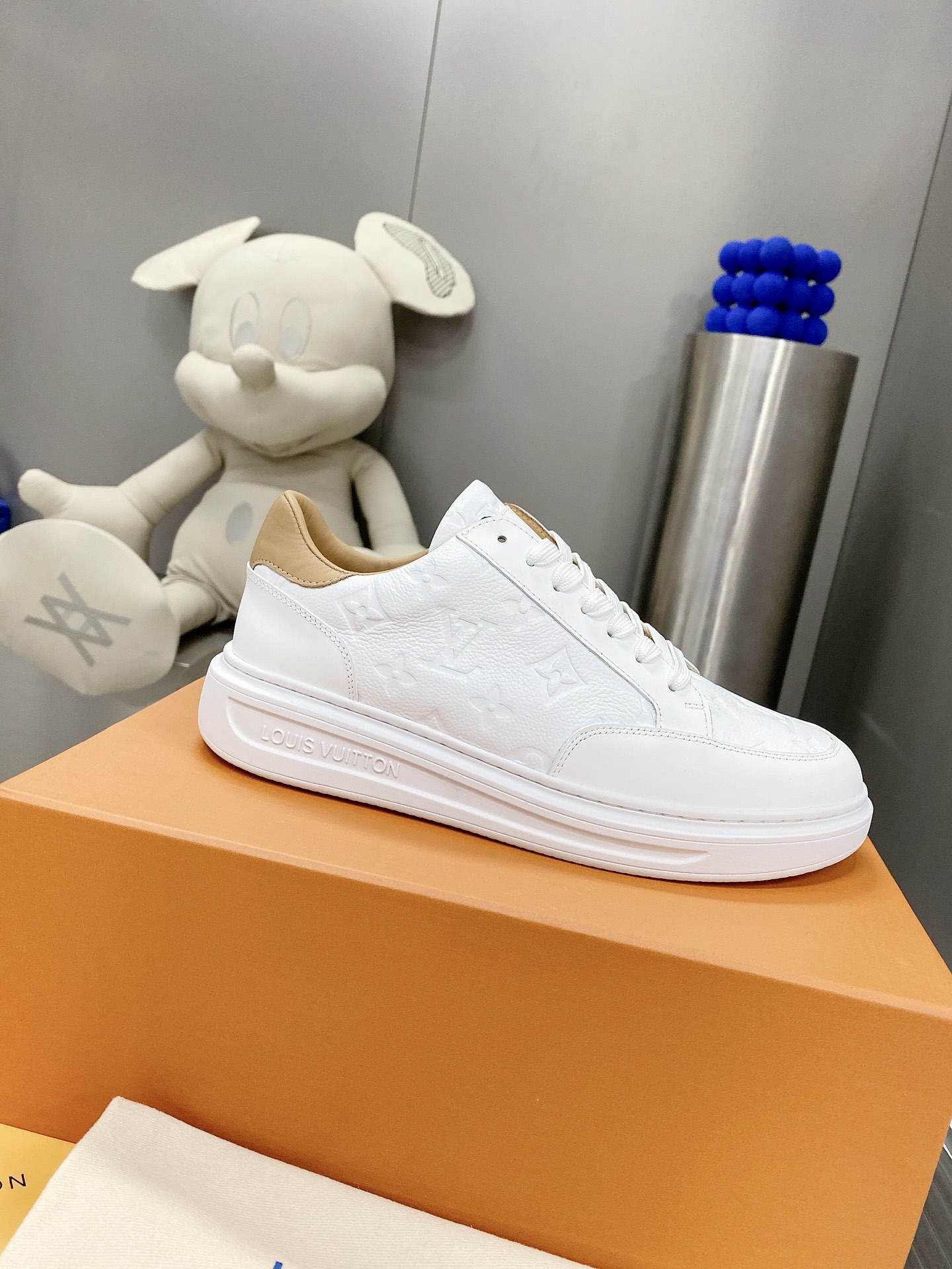 Louis Vuitton LV 루이비통 스니커즈 신발