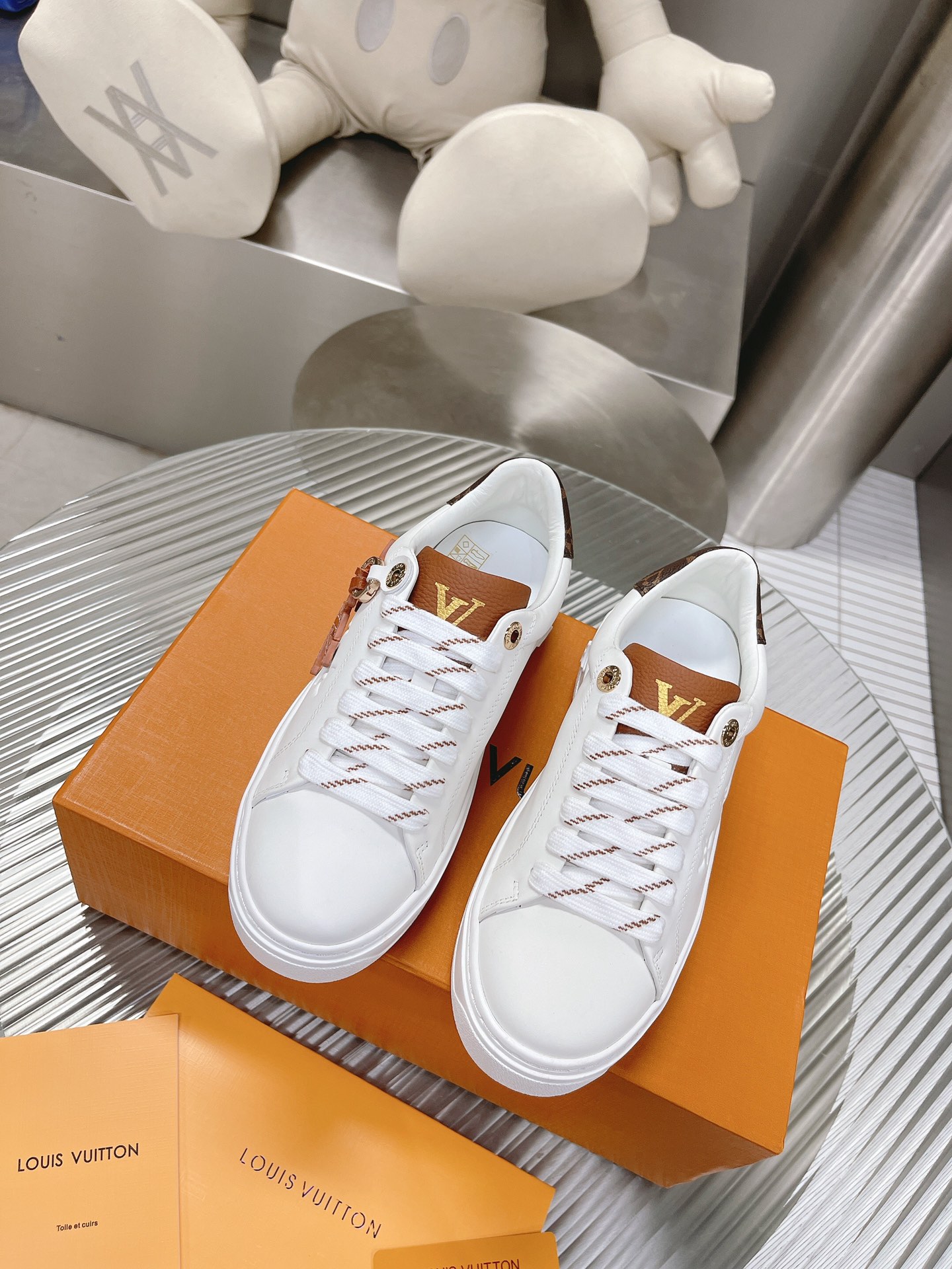 Louis Vuitton LV 루이비통 스니커즈 신발