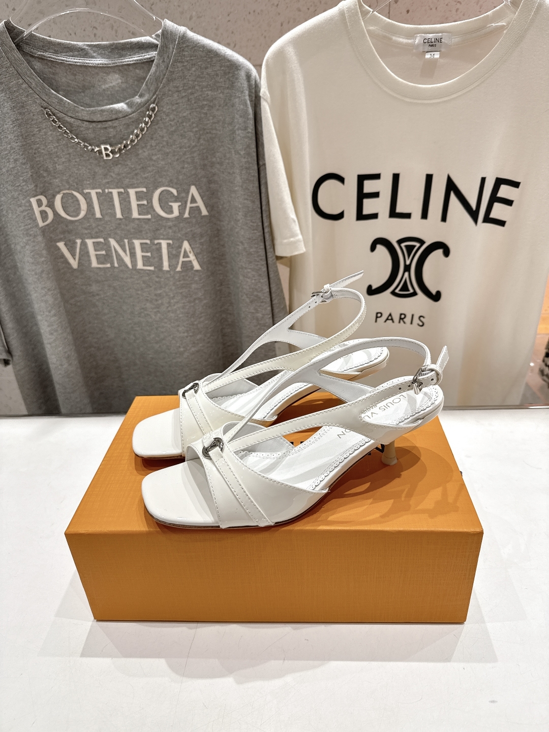 Louis Vuitton LV 루이비통 힐 샌들 신발