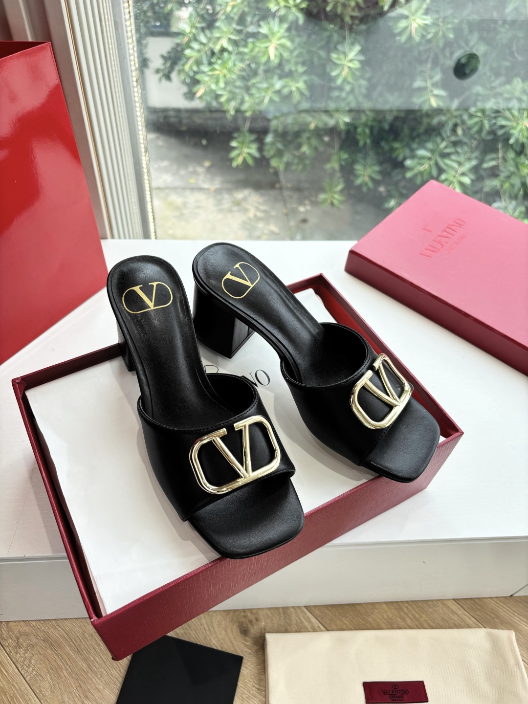 VALENTINO 발렌티노 통굽 샌들 슬리퍼 신발