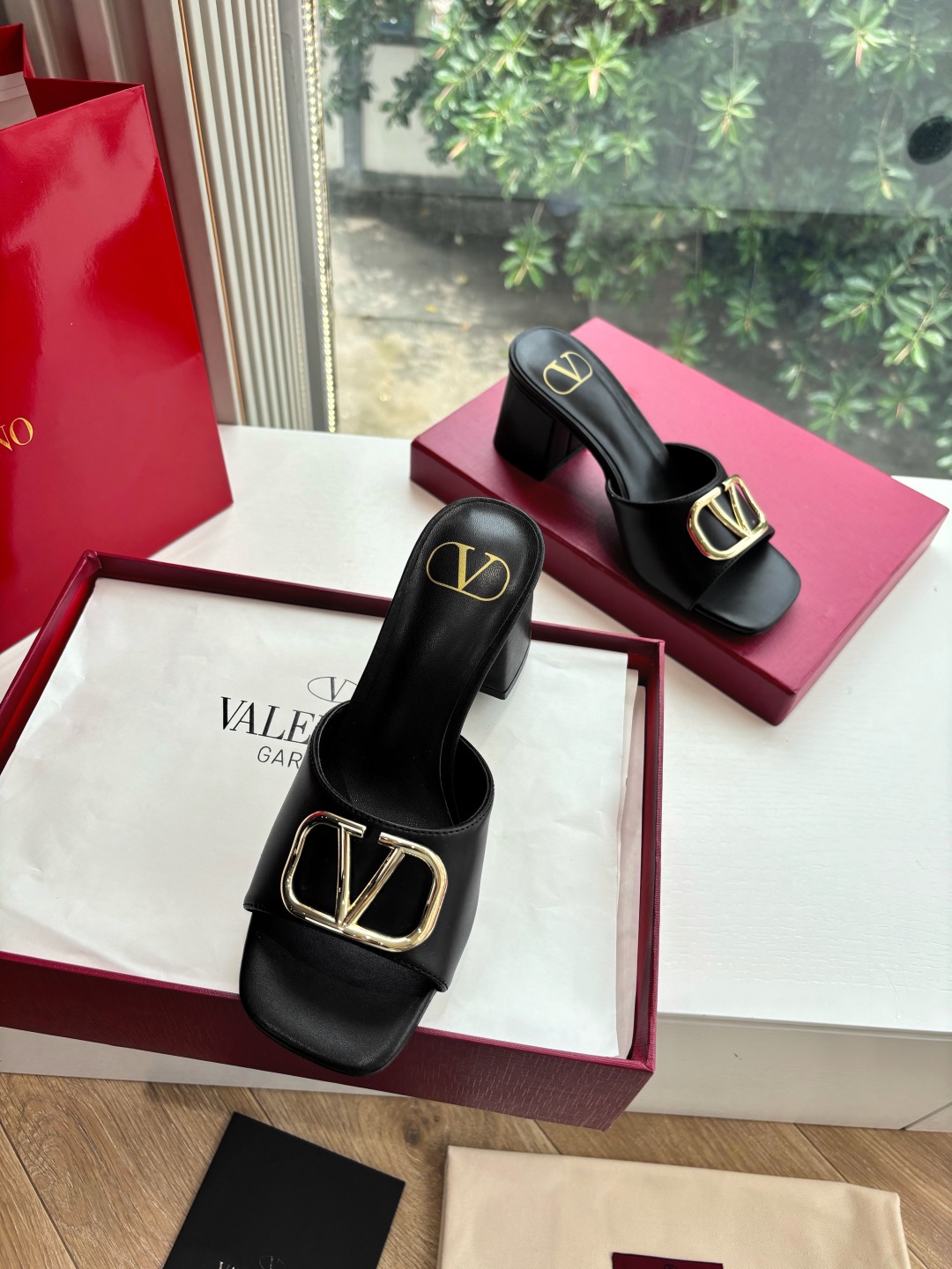 VALENTINO 발렌티노 통굽 샌들 슬리퍼 신발