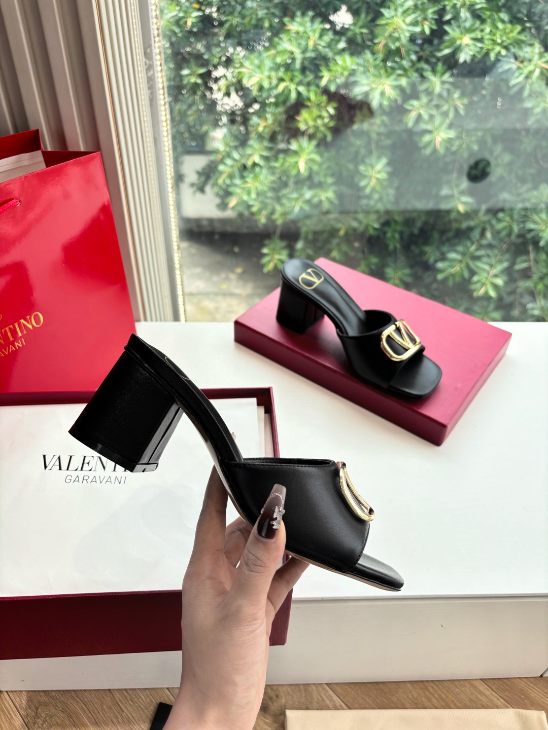 VALENTINO 발렌티노 통굽 샌들 슬리퍼 신발