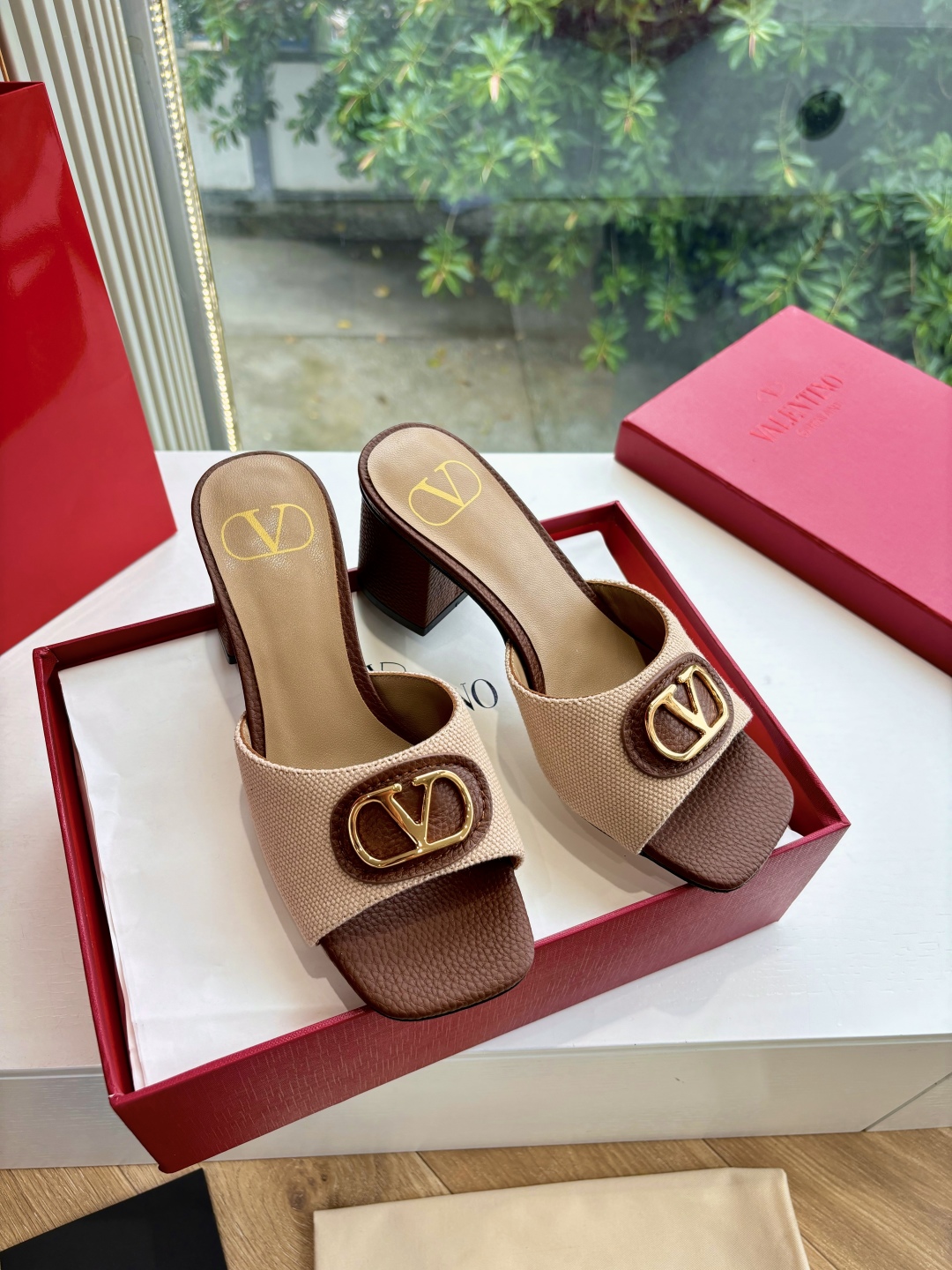 VALENTINO 발렌티노 통굽 샌들 슬리퍼 신발