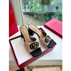 VALENTINO 발렌티노 통굽 샌들 슬리퍼 신발