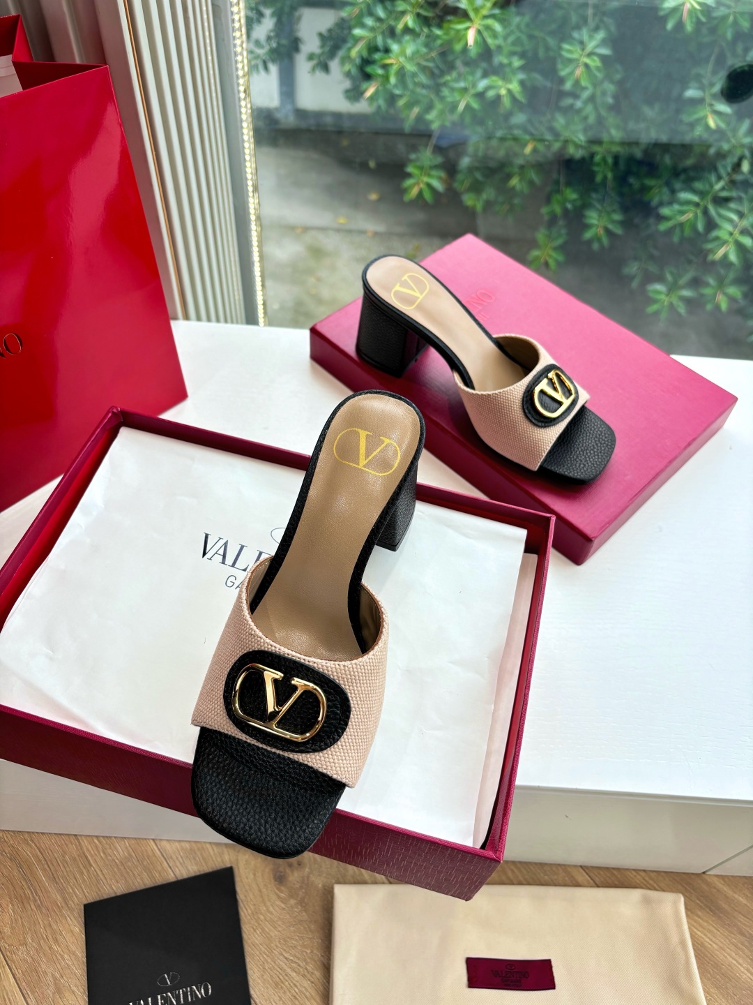 VALENTINO 발렌티노 통굽 샌들 슬리퍼 신발