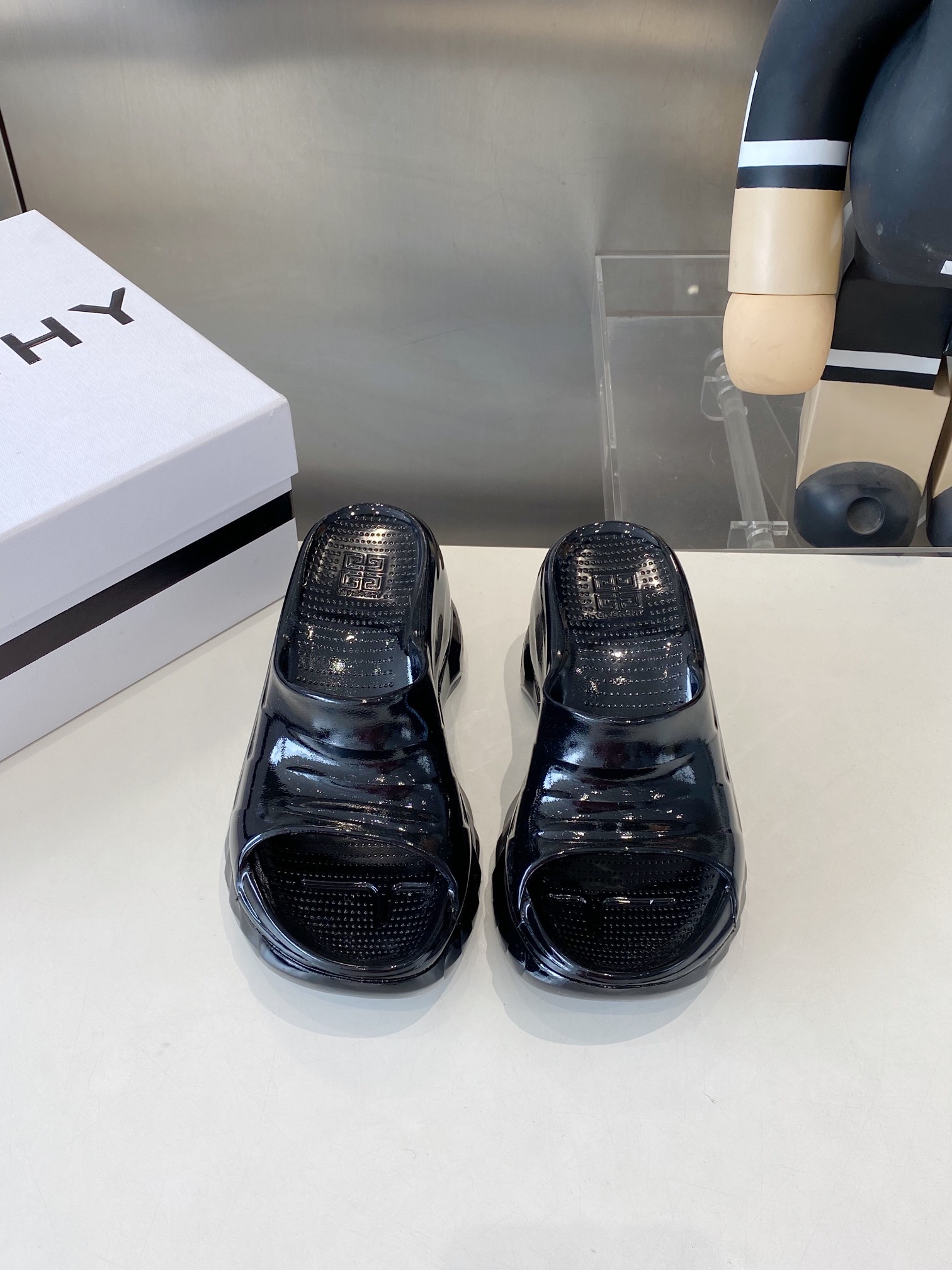 GIVENCHY 지방시 슬리퍼 샌들 신발
