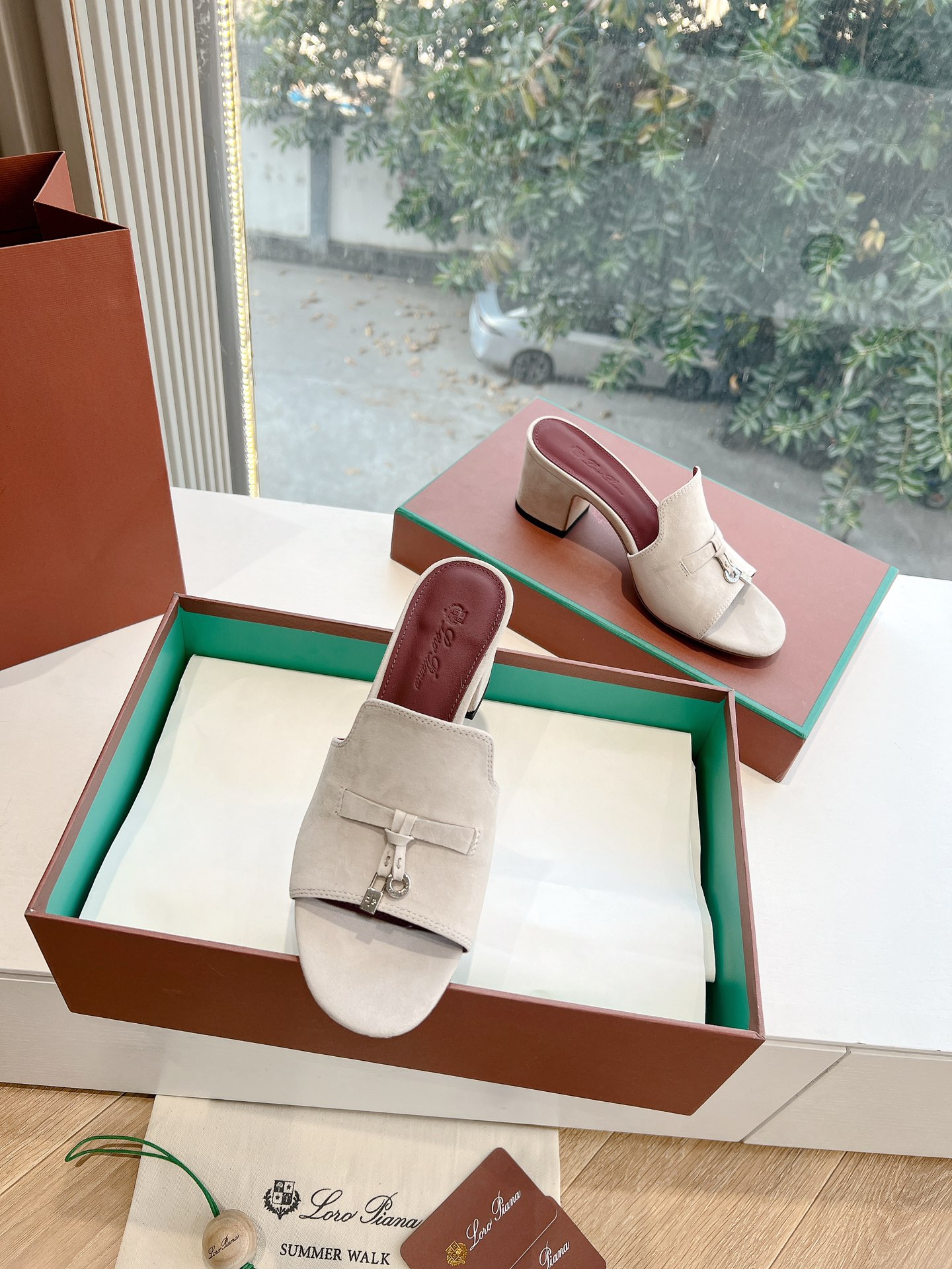 Loro Piana LP 로로피아나 통굽 태슬 플랫 슬리퍼 샌들 신발