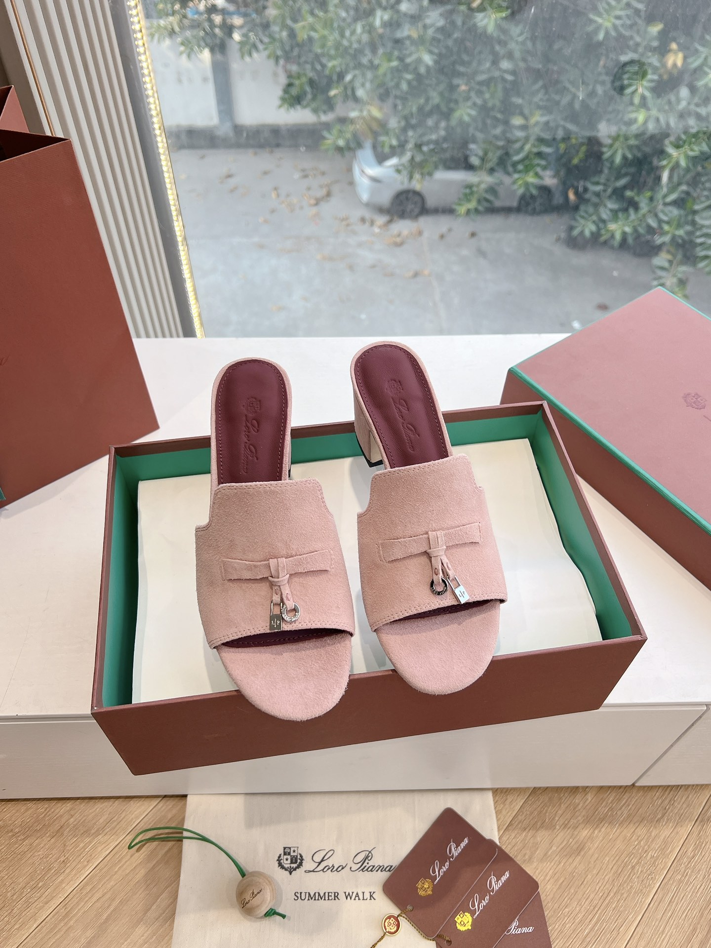 Loro Piana LP 로로피아나 통굽 태슬 플랫 슬리퍼 샌들 신발