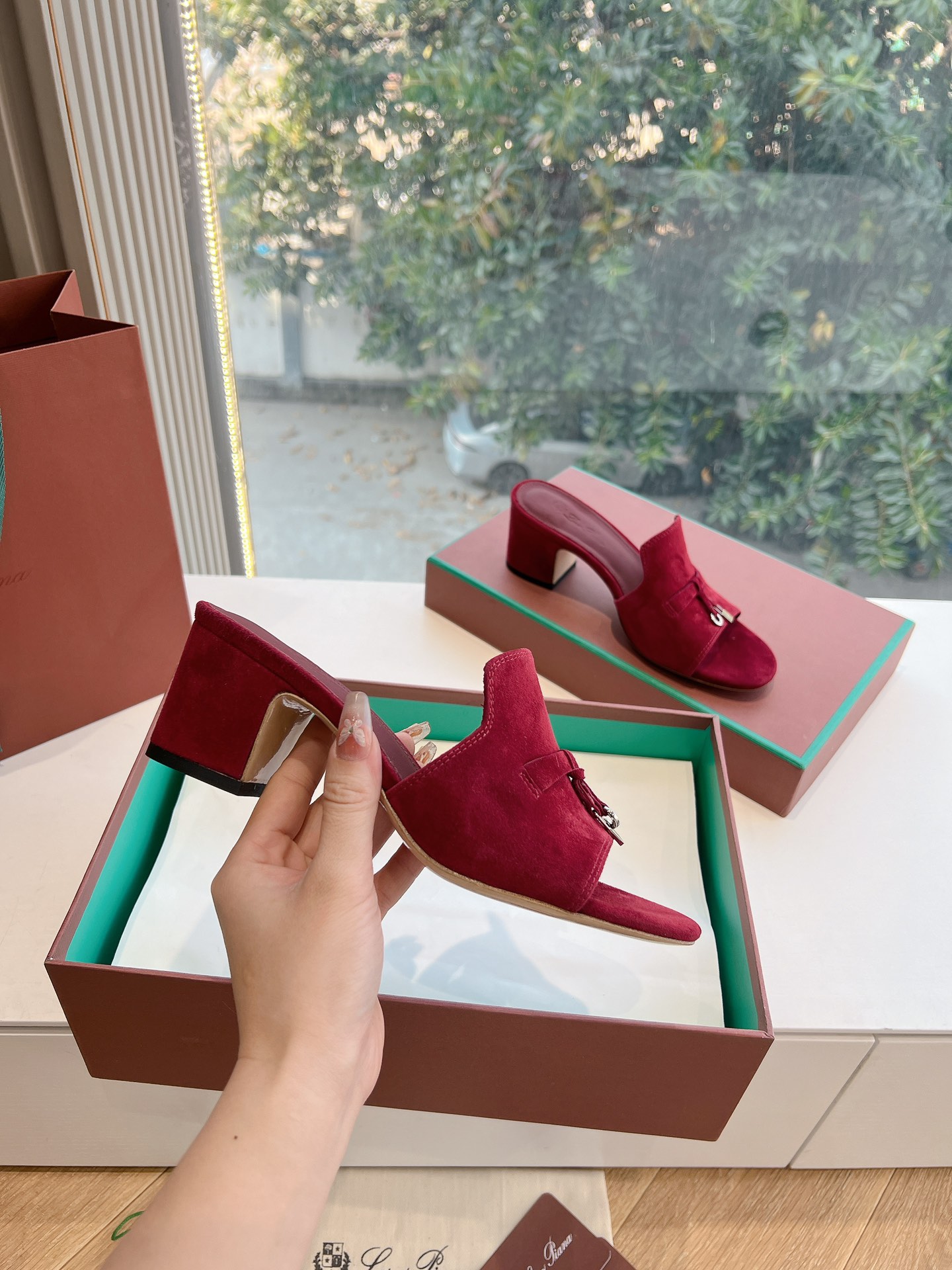 Loro Piana LP 로로피아나 통굽 태슬 플랫 슬리퍼 샌들 신발