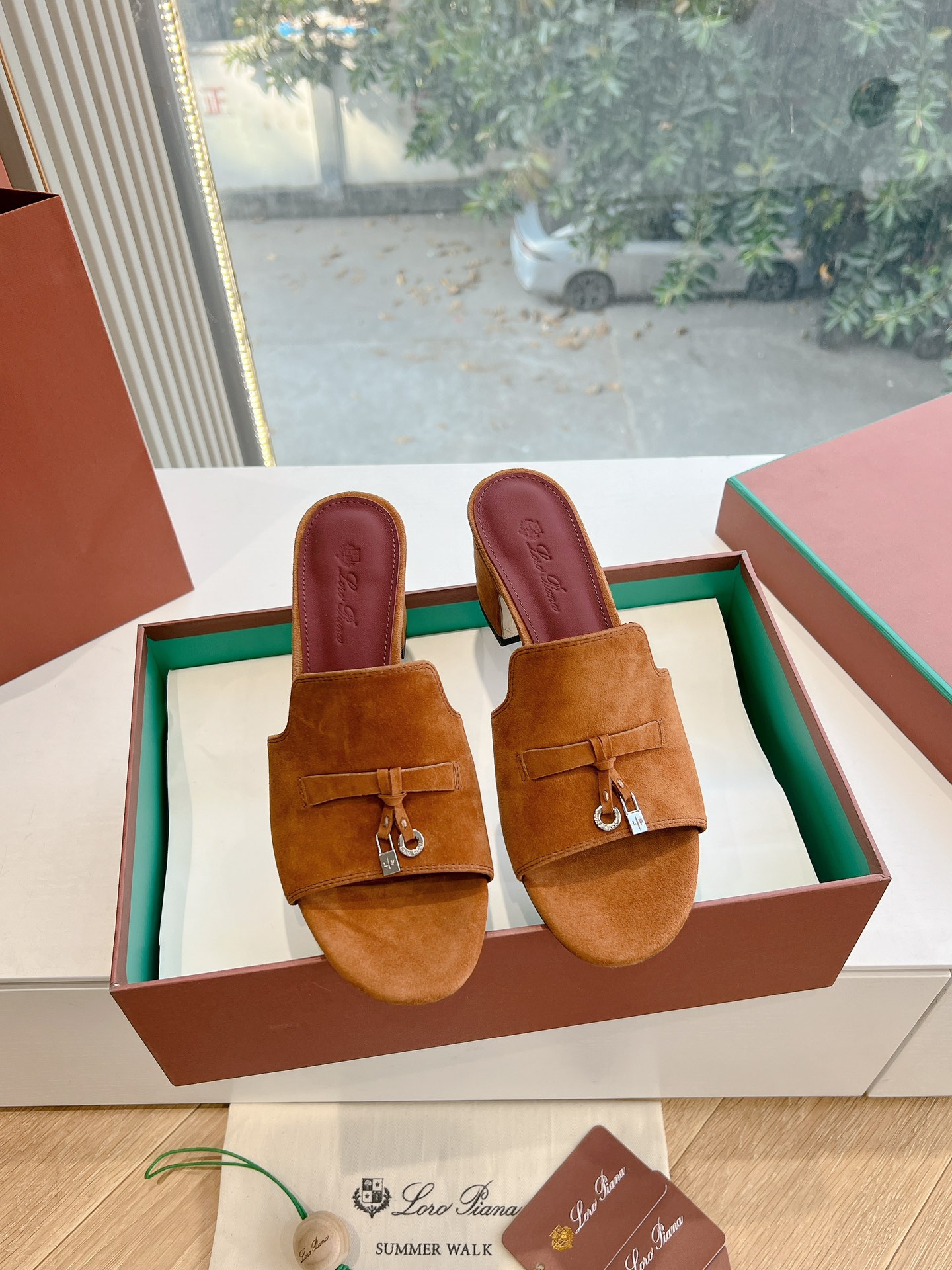 Loro Piana LP 로로피아나 통굽 태슬 플랫 슬리퍼 샌들 신발