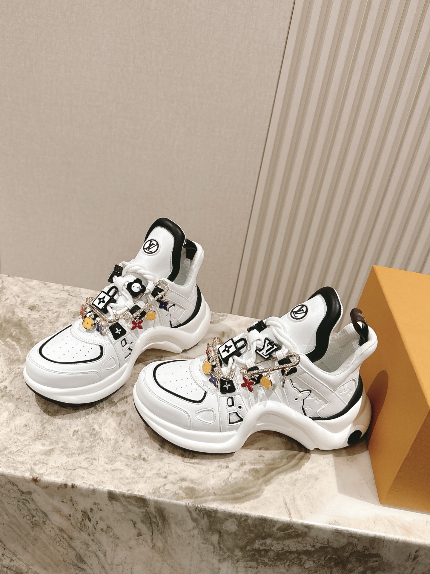 LV 루이비통 스니커즈 신발