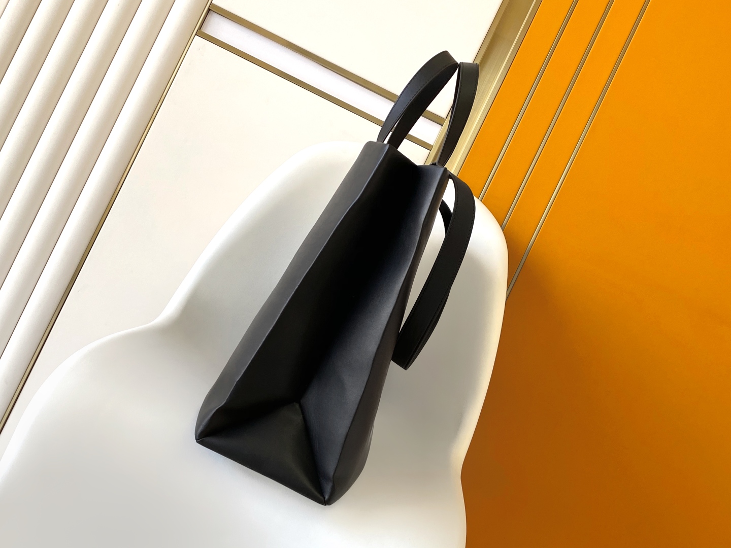 LV 루이비통 쇼퍼 미디엄 사이즈 토트백 가방