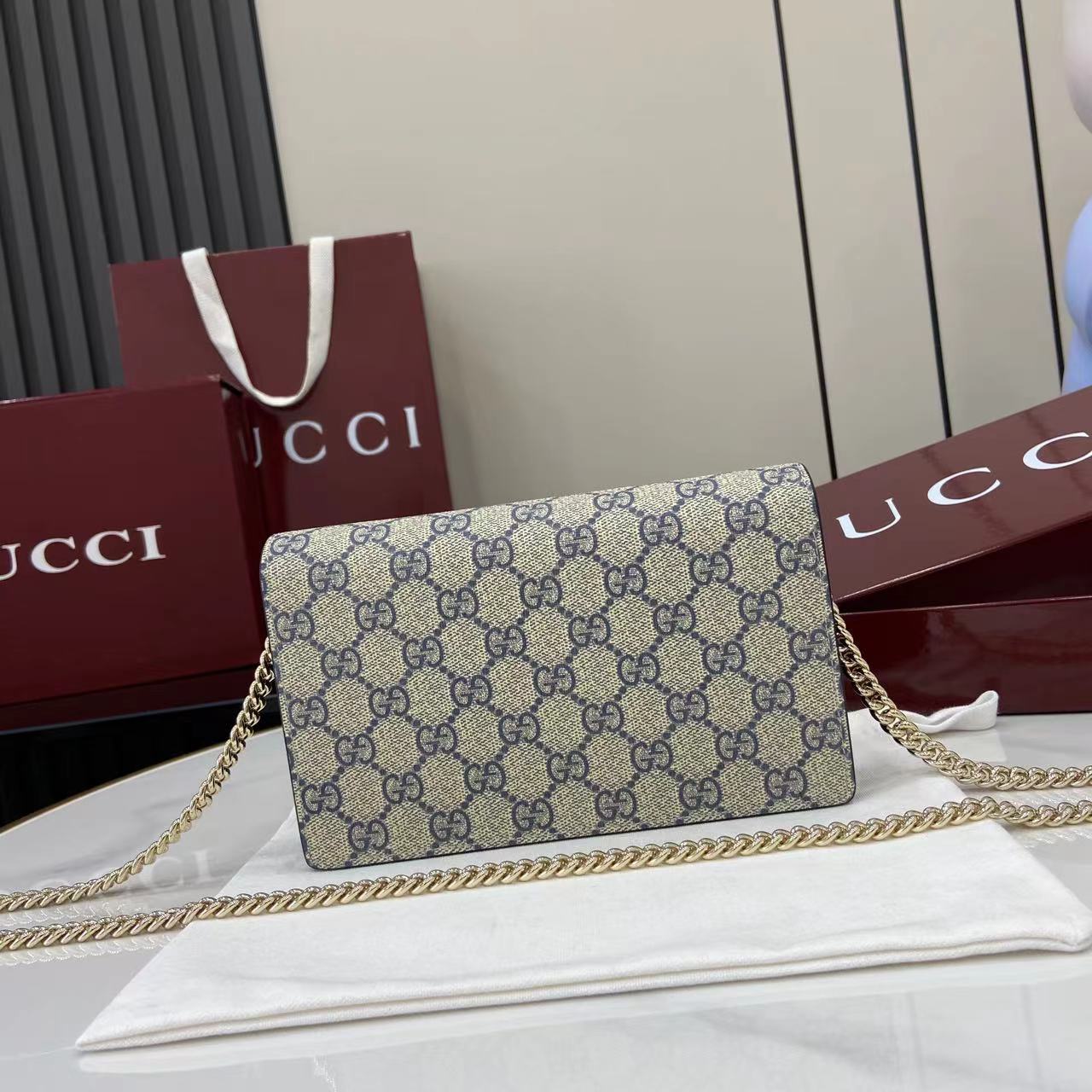 GUCCI 구찌 체인 장지갑 지갑