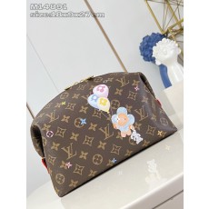 LV 루이비통 라지 파우치