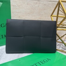 Bottega Veneta BV 보테가베네타 그레이 컬러 클러치백 가방