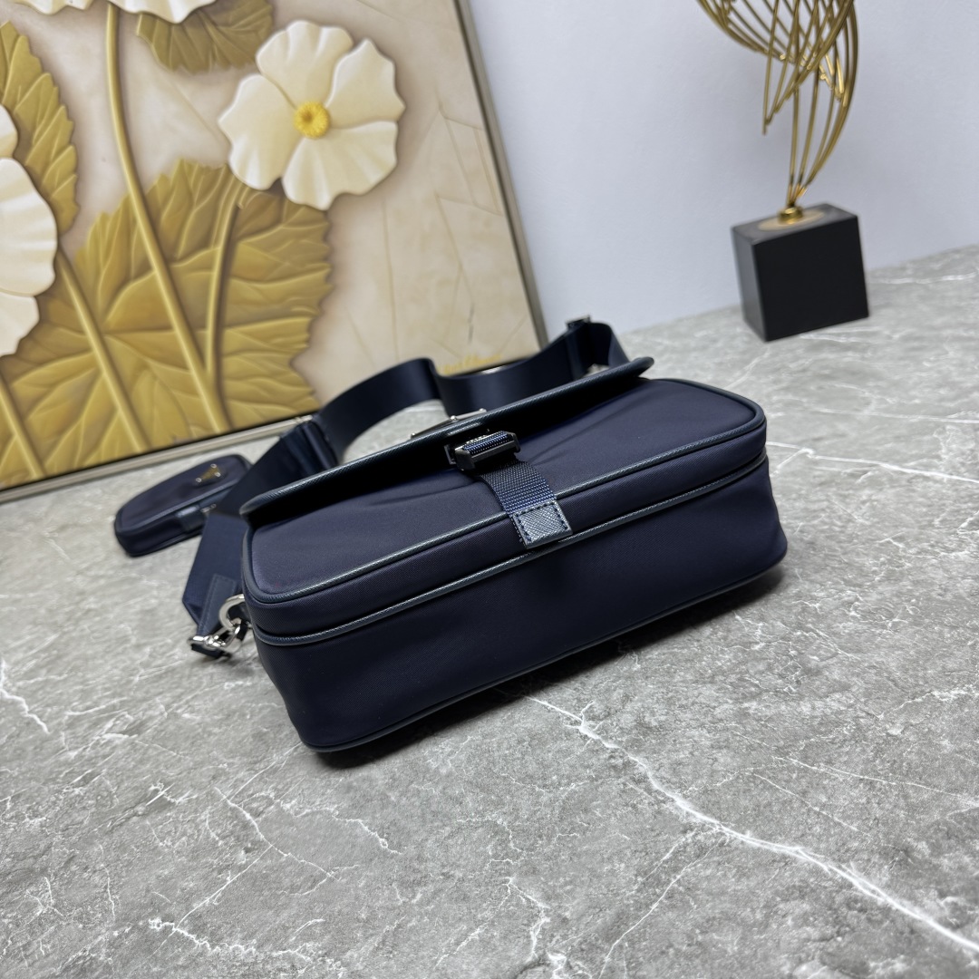 PRADA 프라다 크로스백 메신저백