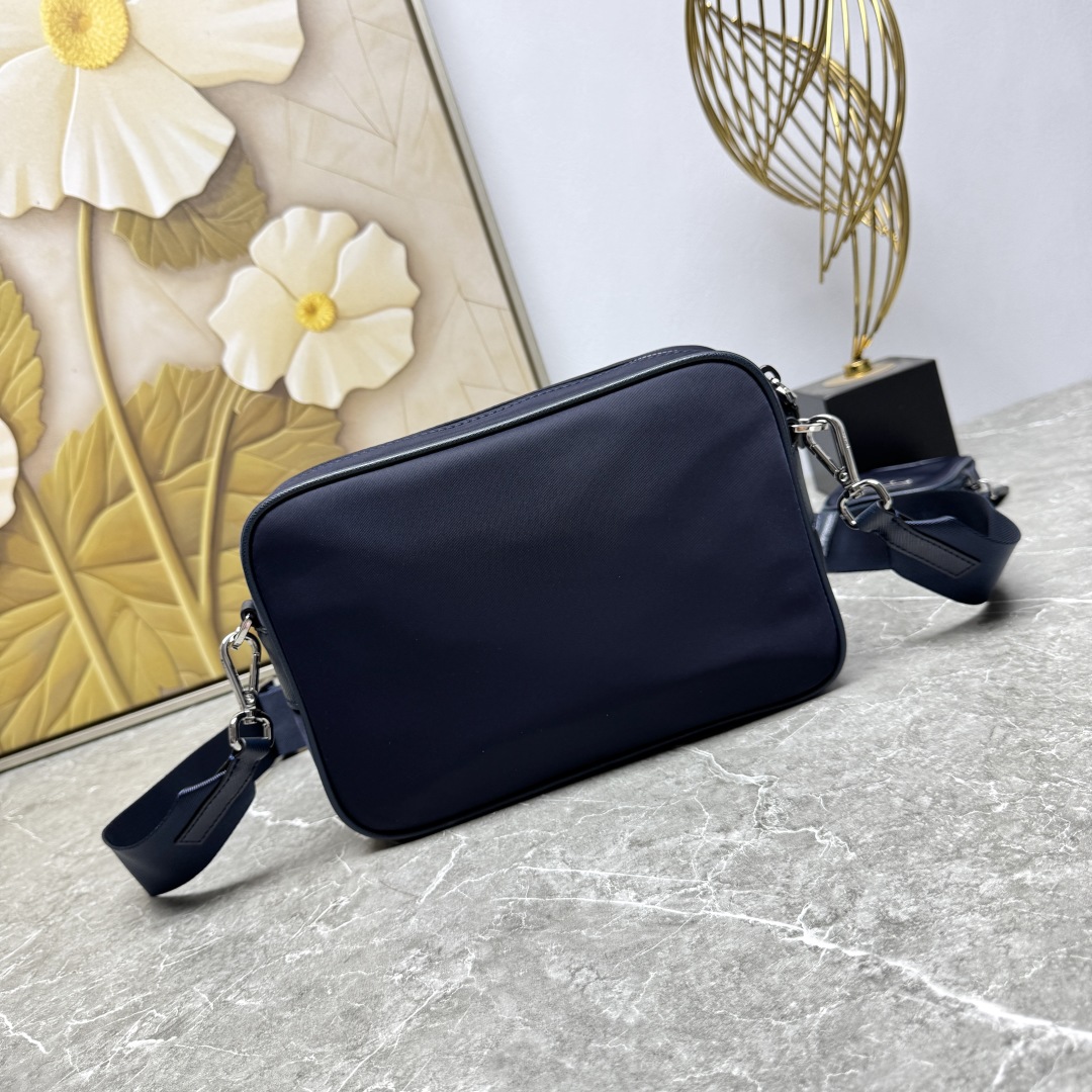 PRADA 프라다 크로스백 메신저백