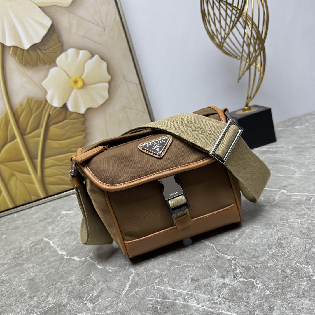 PRADA 프라다 크로스백 메신저백 가방