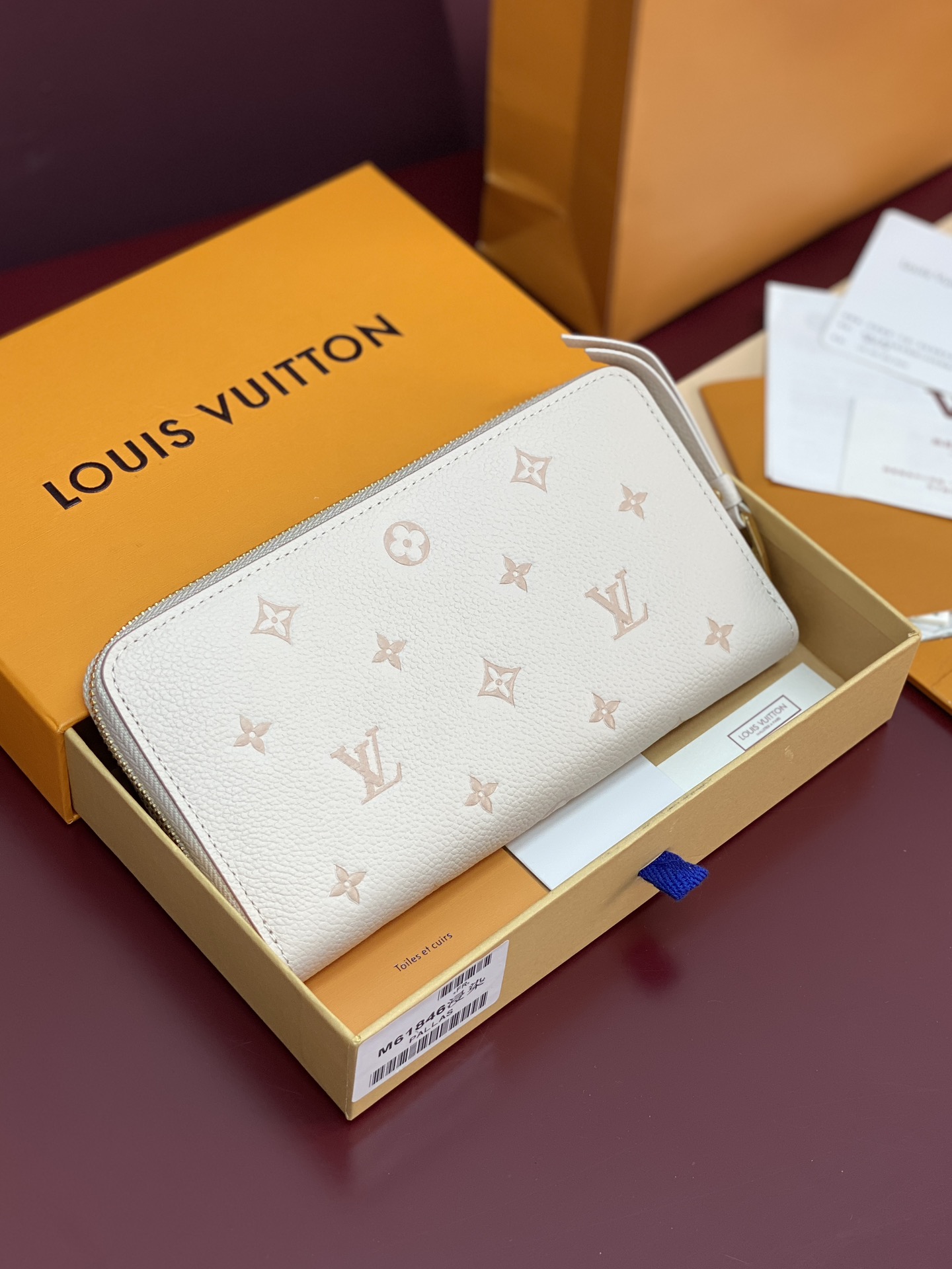 LV 루이비통 장지갑 지갑